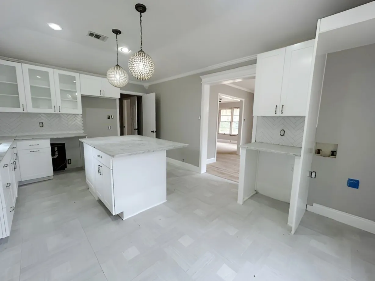 Single Family Residence For Sale in Tarrant County , 2012 Watauga Court W, Fort Worth, Texas 76111, 2 Bedroom, 2 Bathroom, 1 Garage spaces, 1,343 Sqft, built in 1952, mls#21392452, Real Estate Agent in Fort Worth, Homes For Sale in Tarrant county, Homes For Sale in Fort Worth, Realtor in Fort Worth Texas, Real Estate Brokerage Independent Realty Texas, Luminita Cordes Realtor