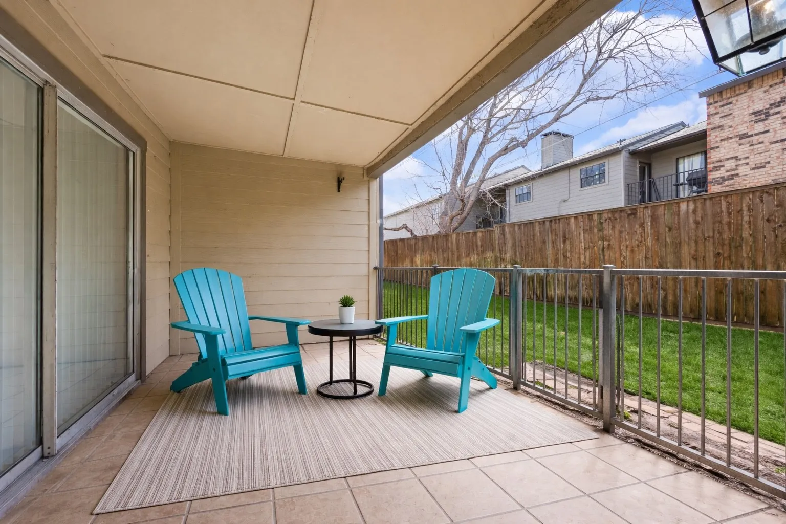 Condominium For Sale in Dallas County , 5300 Keller Springs Road 1067, Dallas, Texas 75248, 1 Bedroom, 1 Bathroom, Garage spaces, 794 Sqft, built in 1982, mls#21392466, Real Estate Agent in Dallas, Homes For Sale in Dallas county, Homes For Sale in Dallas, Realtor in Dallas Texas, Real Estate Brokerage Independent Realty Texas, Luminita Cordes Realtor