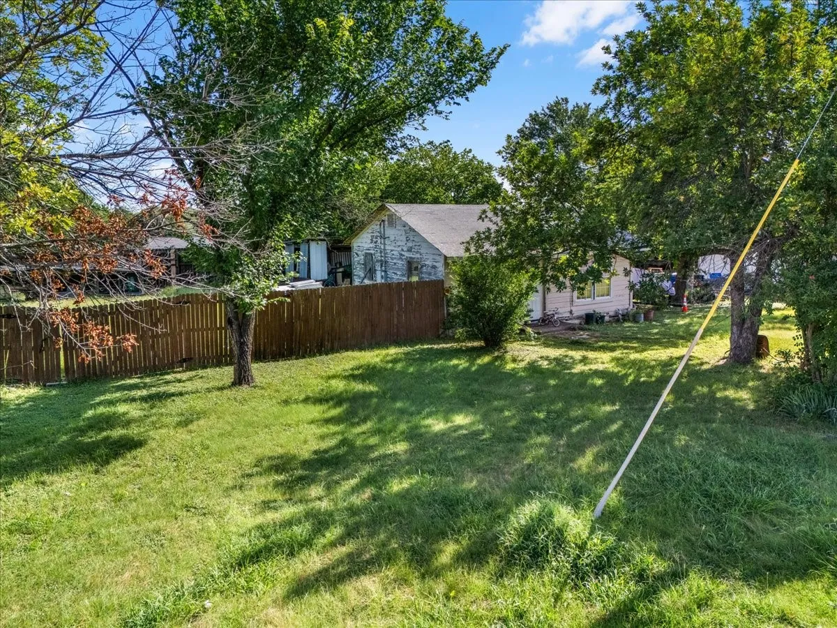 Single Family Residence For Sale in Tarrant County , 506 Alvarado Street, Mansfield, Texas 76063, 0, 0, Garage spaces, 572 Sqft, built in 1940, mls#21387698, Real Estate Agent in Mansfield, Homes For Sale in Tarrant county, Homes For Sale in Mansfield, Realtor in Mansfield Texas, Real Estate Brokerage Independent Realty Texas, Luminita Cordes Realtor