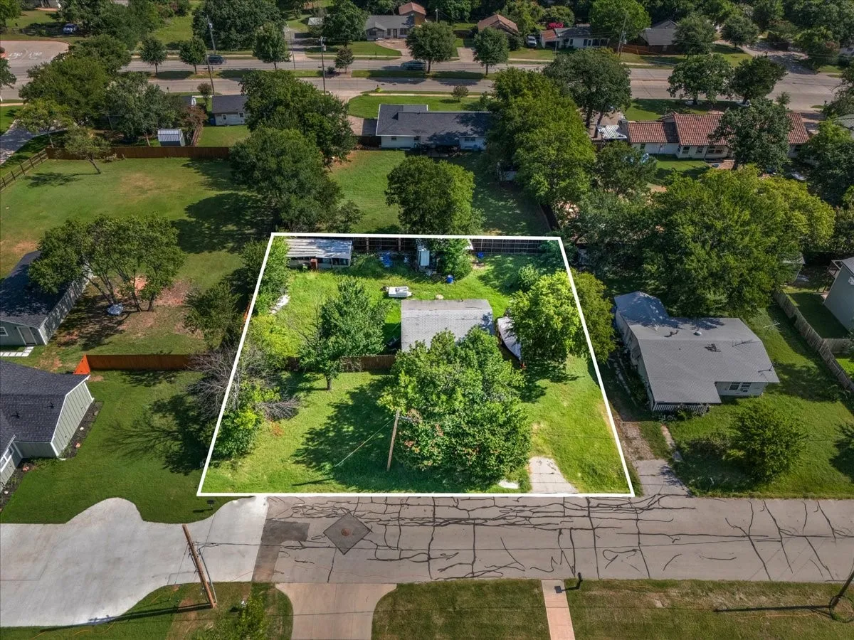 Single Family Residence For Sale in Tarrant County , 506 Alvarado Street, Mansfield, Texas 76063, 0, 0, Garage spaces, 572 Sqft, built in 1940, mls#21387698, Real Estate Agent in Mansfield, Homes For Sale in Tarrant county, Homes For Sale in Mansfield, Realtor in Mansfield Texas, Real Estate Brokerage Independent Realty Texas, Luminita Cordes Realtor