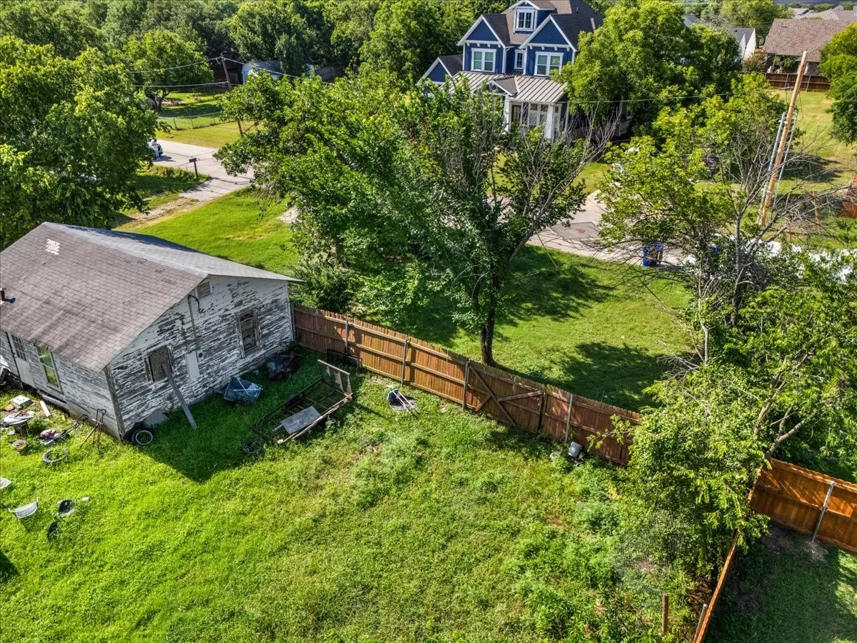 Single Family Residence For Sale in Tarrant County , 506 Alvarado Street, Mansfield, Texas 76063, 0, 0, Garage spaces, 572 Sqft, built in 1940, mls#21387698, Real Estate Agent in Mansfield, Homes For Sale in Tarrant county, Homes For Sale in Mansfield, Realtor in Mansfield Texas, Real Estate Brokerage Independent Realty Texas, Luminita Cordes Realtor