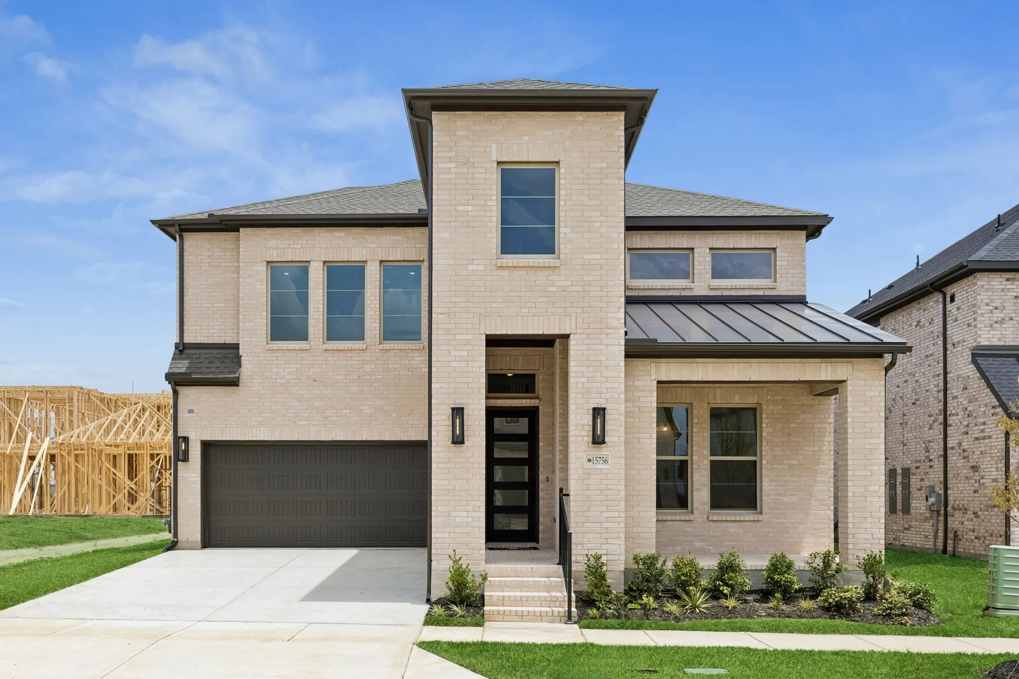 Luxurious living in classically designed homes can be found in one of northwest Frisco's newest communities...Hazelwood!
