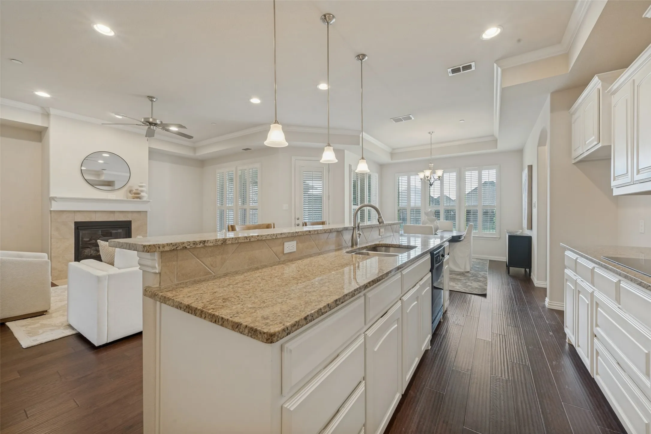 Condominium For Sale in Tarrant County , 736 Fostery King Place, Keller, Texas 76248, 2 Bedroom, 2 Bathroom, 2 Garage spaces, 1,868 Sqft, built in 2015, mls#21392434, Real Estate Agent in Keller, Homes For Sale in Tarrant county, Homes For Sale in Keller, Realtor in Keller Texas, Real Estate Brokerage Independent Realty Texas, Luminita Cordes Realtor