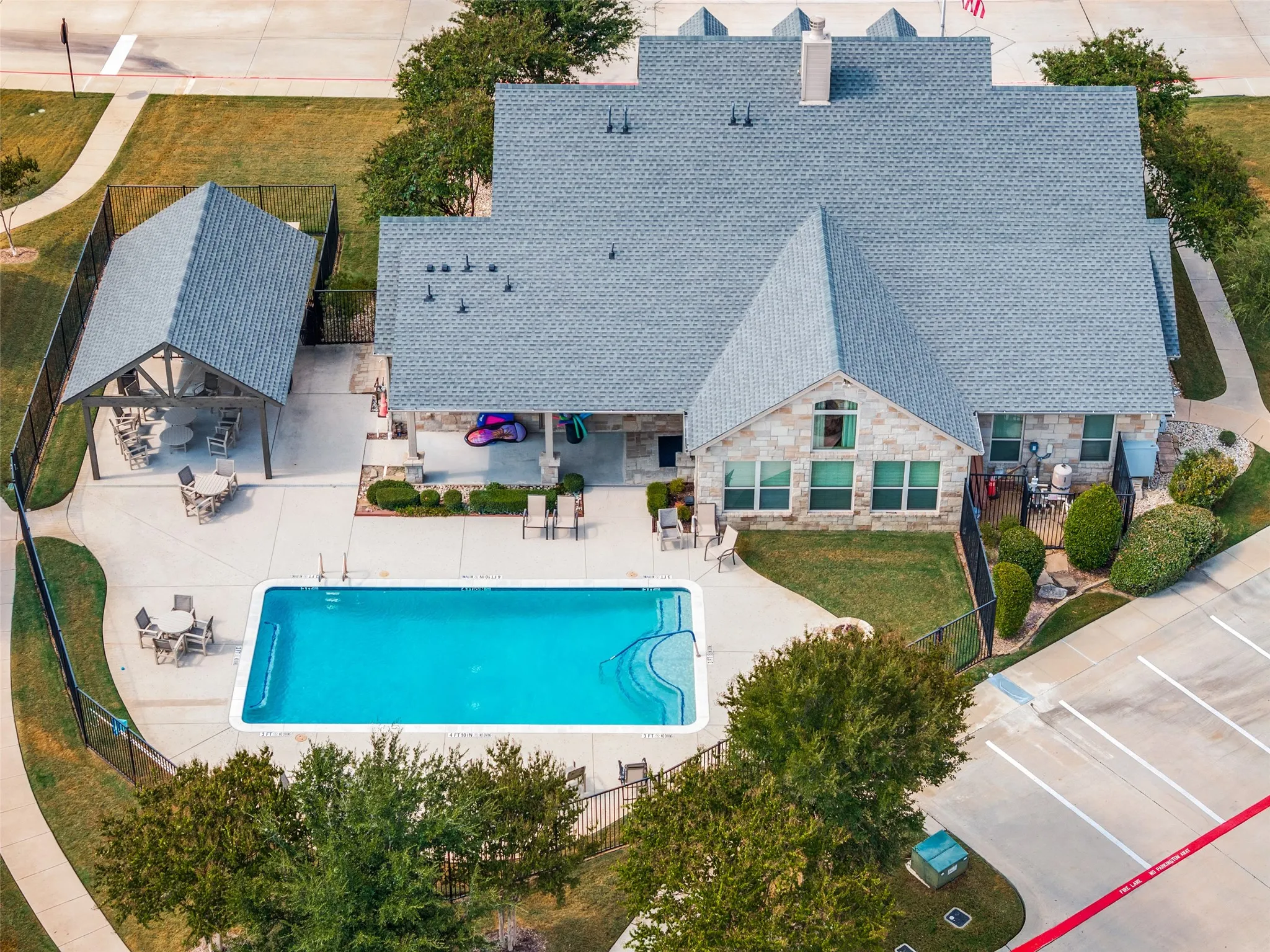 Condominium For Sale in Tarrant County , 736 Fostery King Place, Keller, Texas 76248, 2 Bedroom, 2 Bathroom, 2 Garage spaces, 1,868 Sqft, built in 2015, mls#21392434, Real Estate Agent in Keller, Homes For Sale in Tarrant county, Homes For Sale in Keller, Realtor in Keller Texas, Real Estate Brokerage Independent Realty Texas, Luminita Cordes Realtor