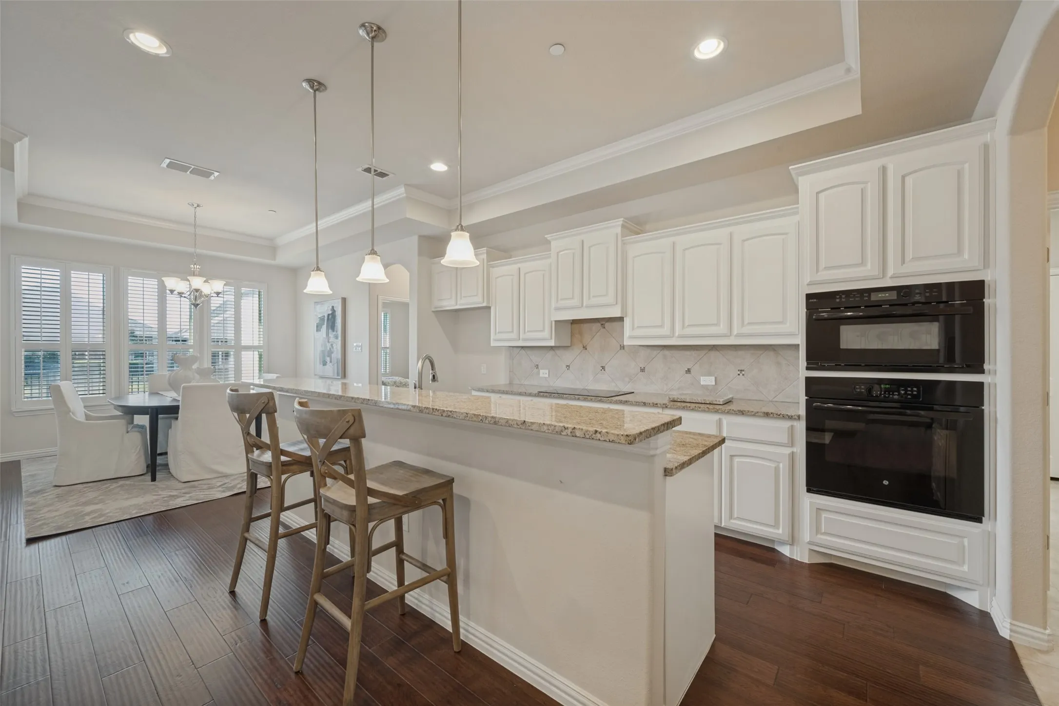 Condominium For Sale in Tarrant County , 736 Fostery King Place, Keller, Texas 76248, 2 Bedroom, 2 Bathroom, 2 Garage spaces, 1,868 Sqft, built in 2015, mls#21392434, Real Estate Agent in Keller, Homes For Sale in Tarrant county, Homes For Sale in Keller, Realtor in Keller Texas, Real Estate Brokerage Independent Realty Texas, Luminita Cordes Realtor