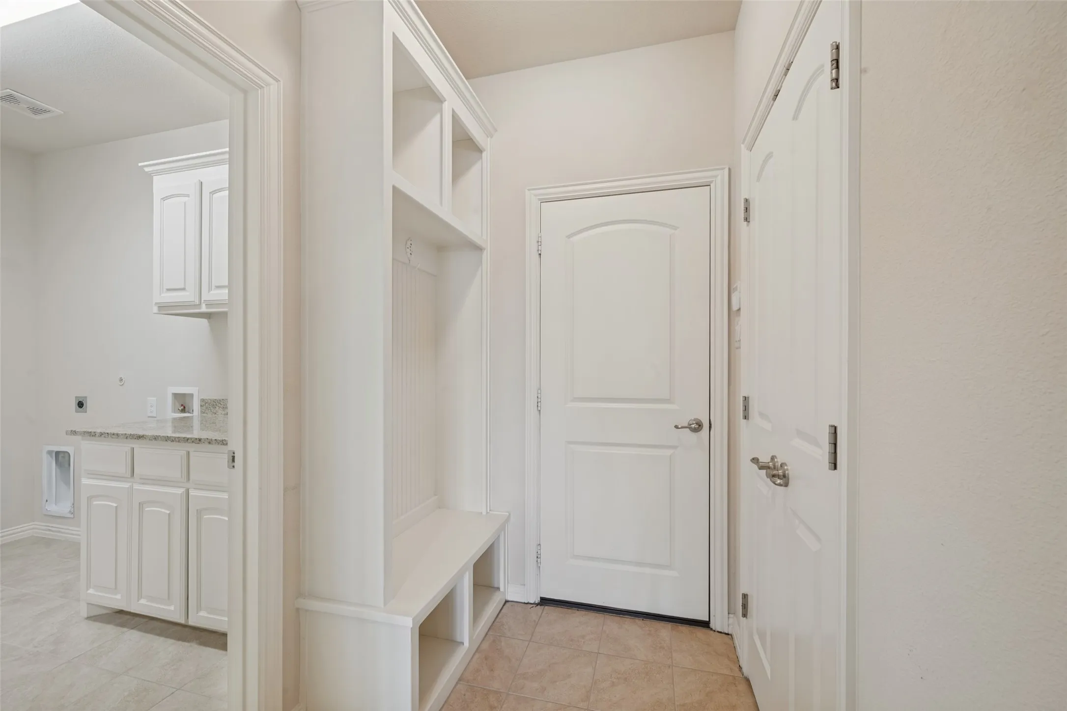 Condominium For Sale in Tarrant County , 736 Fostery King Place, Keller, Texas 76248, 2 Bedroom, 2 Bathroom, 2 Garage spaces, 1,868 Sqft, built in 2015, mls#21392434, Real Estate Agent in Keller, Homes For Sale in Tarrant county, Homes For Sale in Keller, Realtor in Keller Texas, Real Estate Brokerage Independent Realty Texas, Luminita Cordes Realtor