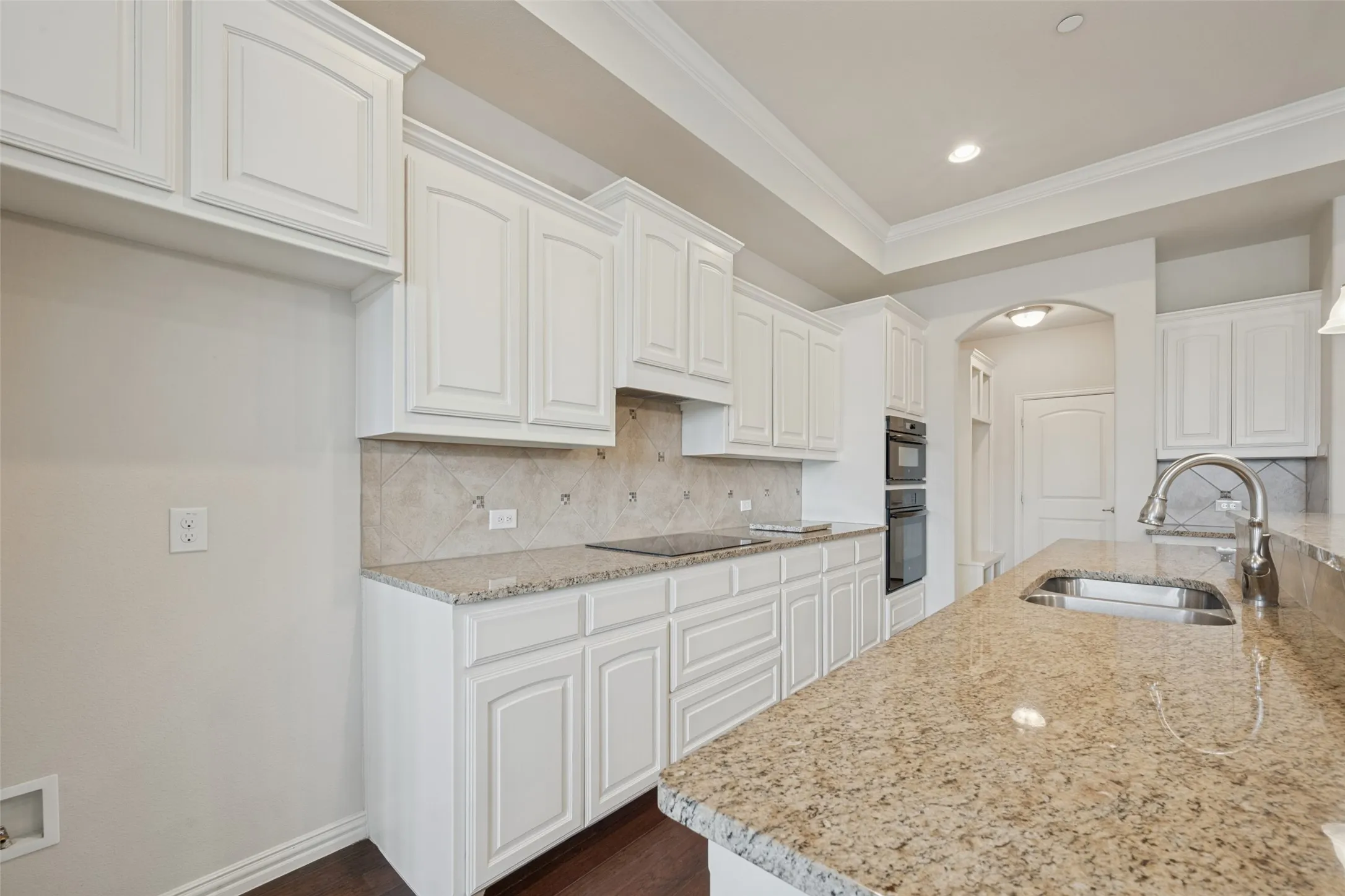 Condominium For Sale in Tarrant County , 736 Fostery King Place, Keller, Texas 76248, 2 Bedroom, 2 Bathroom, 2 Garage spaces, 1,868 Sqft, built in 2015, mls#21392434, Real Estate Agent in Keller, Homes For Sale in Tarrant county, Homes For Sale in Keller, Realtor in Keller Texas, Real Estate Brokerage Independent Realty Texas, Luminita Cordes Realtor