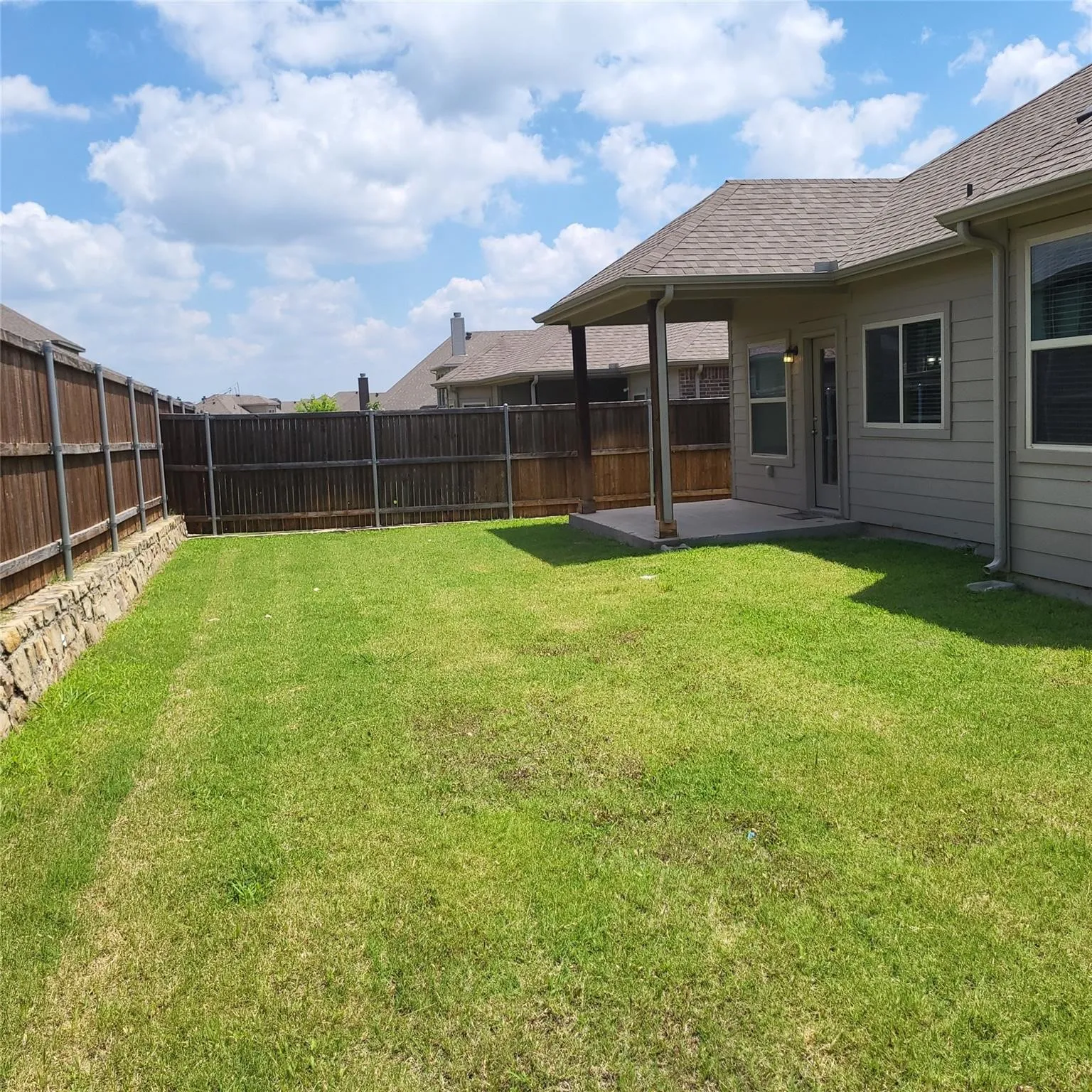 Single Family Residence For Rent in Tarrant County , 9324 Horsemanship Drive, Fort Worth, Texas 76123, 3 Bedroom, 2 Bathroom, 2 Garage spaces, 2,061 Sqft, built in 2017, mls#21392482, Real Estate Agent in Fort Worth, Homes For Rent in Tarrant county, Homes For Rent in Fort Worth, Realtor in Fort Worth Texas, Real Estate Brokerage Independent Realty Texas, Luminita Cordes Realtor