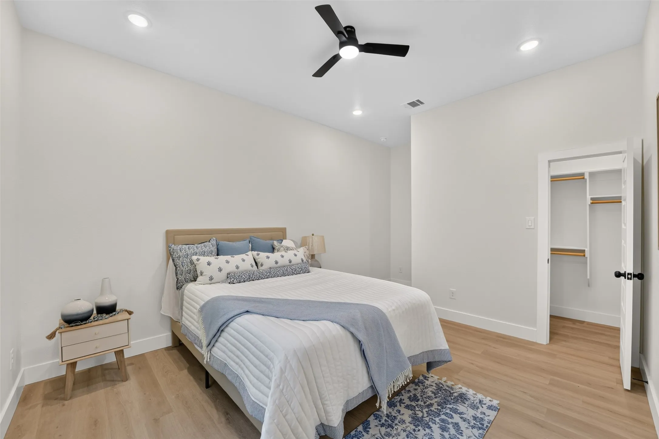 Single Family Residence For Sale in Henderson County , 219 W Beachwood Loop, Trinidad, Texas 75163, 4 Bedroom, 2 Bathroom, 2 Garage spaces, 1,550 Sqft, built in 2026, mls#21374106, Real Estate Agent in Trinidad, Homes For Sale in Henderson county, Homes For Sale in Trinidad, Realtor in Trinidad Texas, Real Estate Brokerage Independent Realty Texas, Luminita Cordes Realtor
