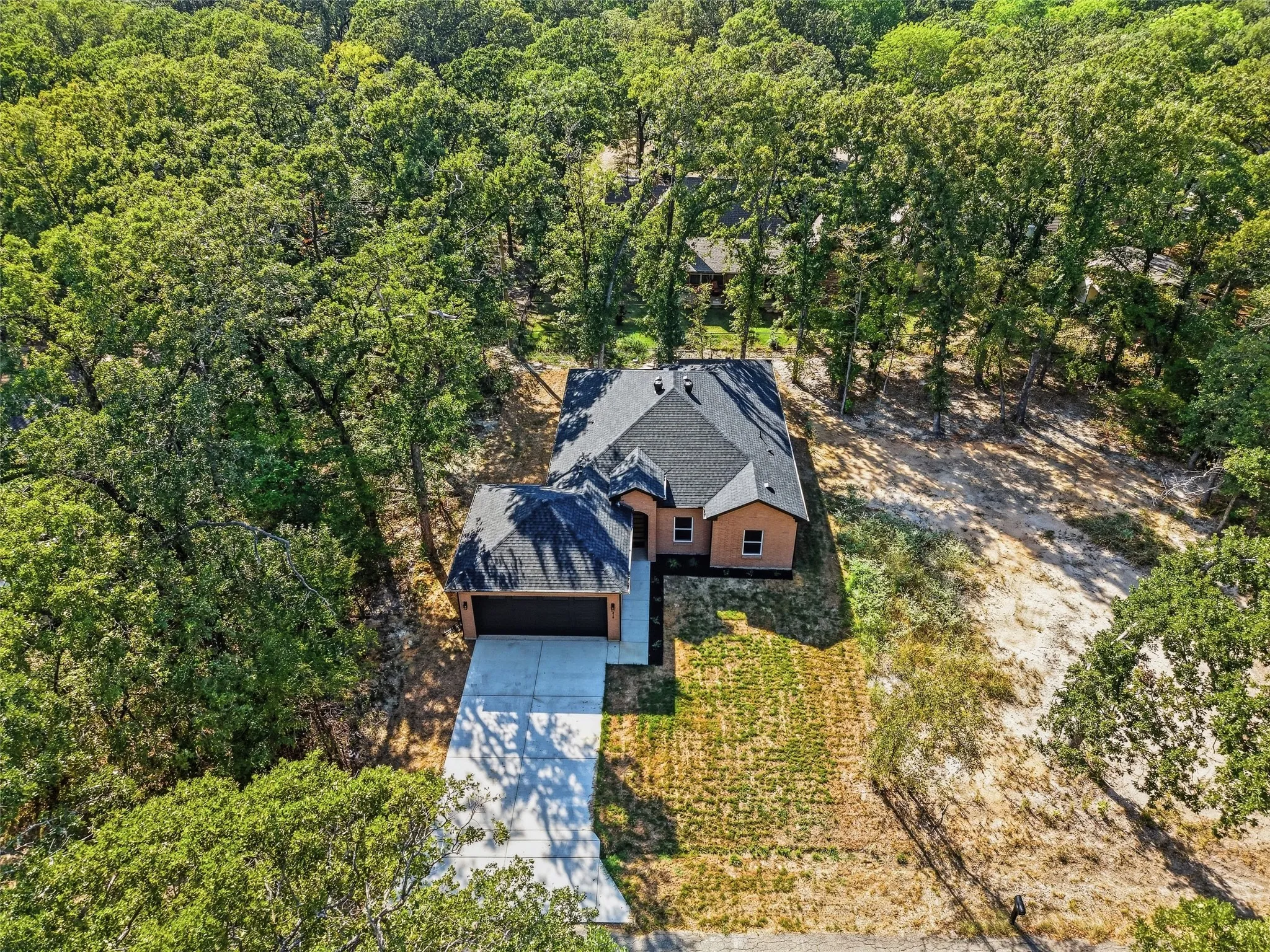 Single Family Residence For Sale in Henderson County , 219 W Beachwood Loop, Trinidad, Texas 75163, 4 Bedroom, 2 Bathroom, 2 Garage spaces, 1,550 Sqft, built in 2026, mls#21374106, Real Estate Agent in Trinidad, Homes For Sale in Henderson county, Homes For Sale in Trinidad, Realtor in Trinidad Texas, Real Estate Brokerage Independent Realty Texas, Luminita Cordes Realtor