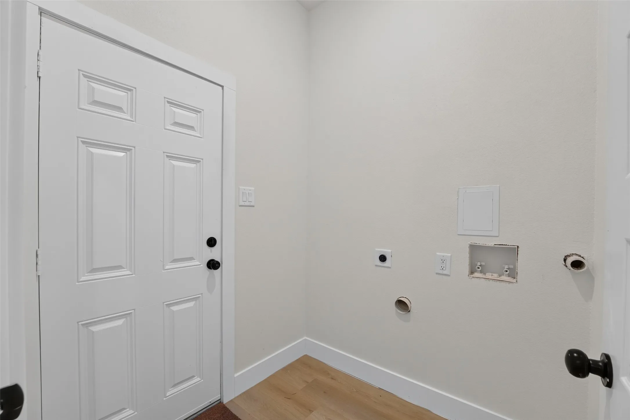 Single Family Residence For Sale in Henderson County , 219 W Beachwood Loop, Trinidad, Texas 75163, 4 Bedroom, 2 Bathroom, 2 Garage spaces, 1,550 Sqft, built in 2026, mls#21374106, Real Estate Agent in Trinidad, Homes For Sale in Henderson county, Homes For Sale in Trinidad, Realtor in Trinidad Texas, Real Estate Brokerage Independent Realty Texas, Luminita Cordes Realtor