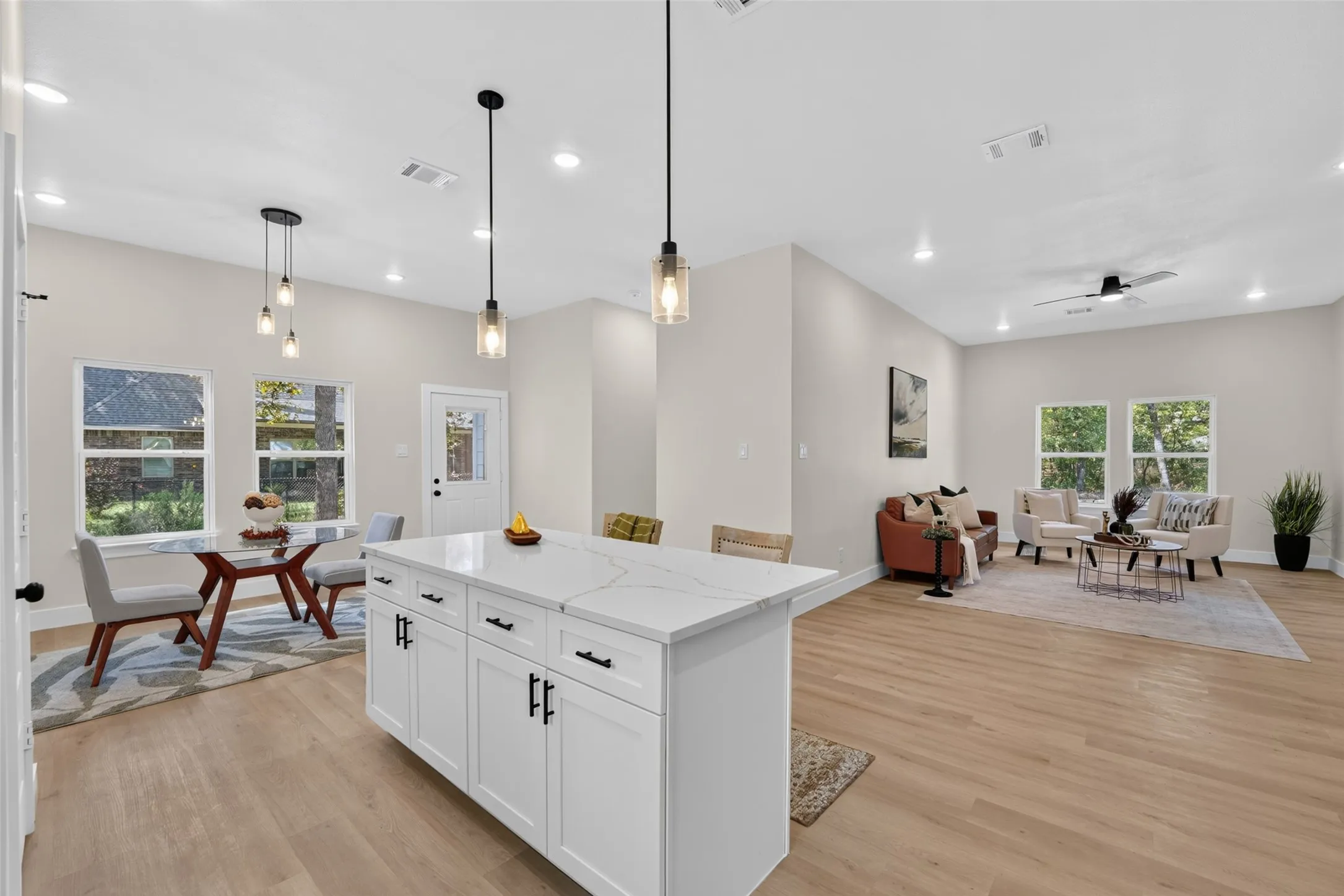 Single Family Residence For Sale in Henderson County , 219 W Beachwood Loop, Trinidad, Texas 75163, 4 Bedroom, 2 Bathroom, 2 Garage spaces, 1,550 Sqft, built in 2026, mls#21374106, Real Estate Agent in Trinidad, Homes For Sale in Henderson county, Homes For Sale in Trinidad, Realtor in Trinidad Texas, Real Estate Brokerage Independent Realty Texas, Luminita Cordes Realtor