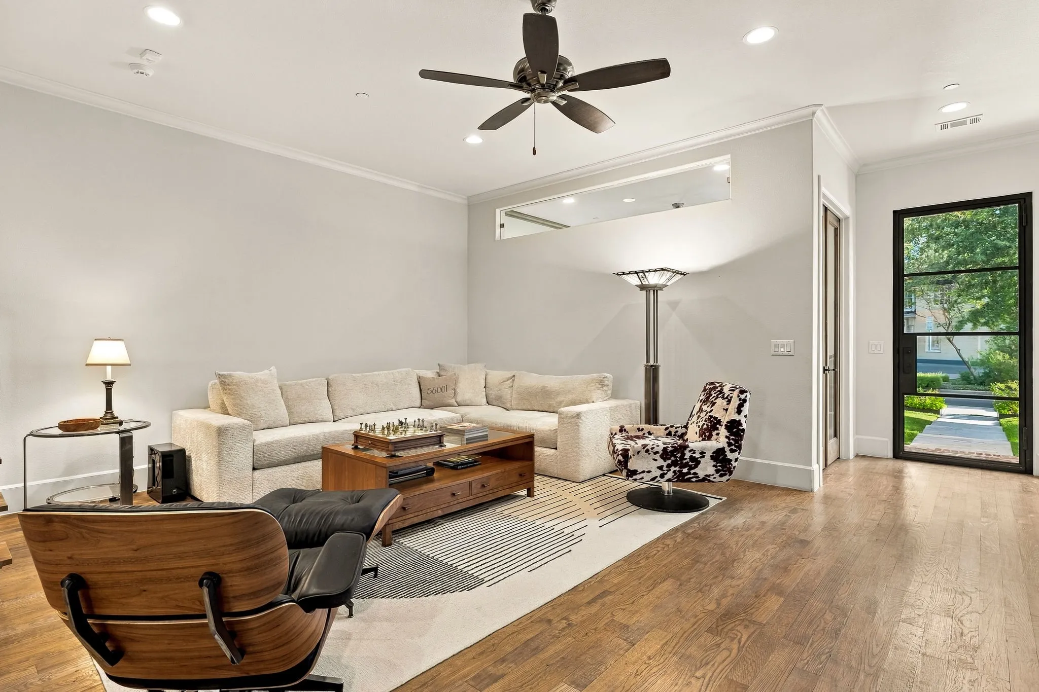 Single Family Residence For Sale in Dallas County , 4322 Emerson Avenue, University Park, Texas 75205, 5 Bedroom, 5 Bathroom, 2 Garage spaces, 3,479 Sqft, built in 2020, mls#21383970, Real Estate Agent in University Park, Homes For Sale in Dallas county, Homes For Sale in University Park, Realtor in University Park Texas, Real Estate Brokerage Independent Realty Texas, Luminita Cordes Realtor
