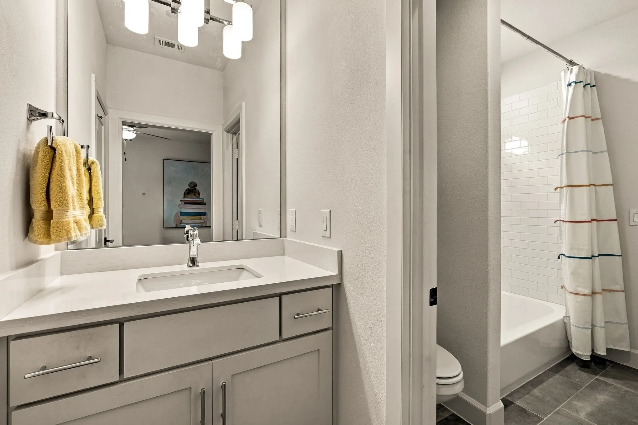 Single Family Residence For Sale in Dallas County , 4322 Emerson Avenue, University Park, Texas 75205, 5 Bedroom, 5 Bathroom, 2 Garage spaces, 3,479 Sqft, built in 2020, mls#21383970, Real Estate Agent in University Park, Homes For Sale in Dallas county, Homes For Sale in University Park, Realtor in University Park Texas, Real Estate Brokerage Independent Realty Texas, Luminita Cordes Realtor