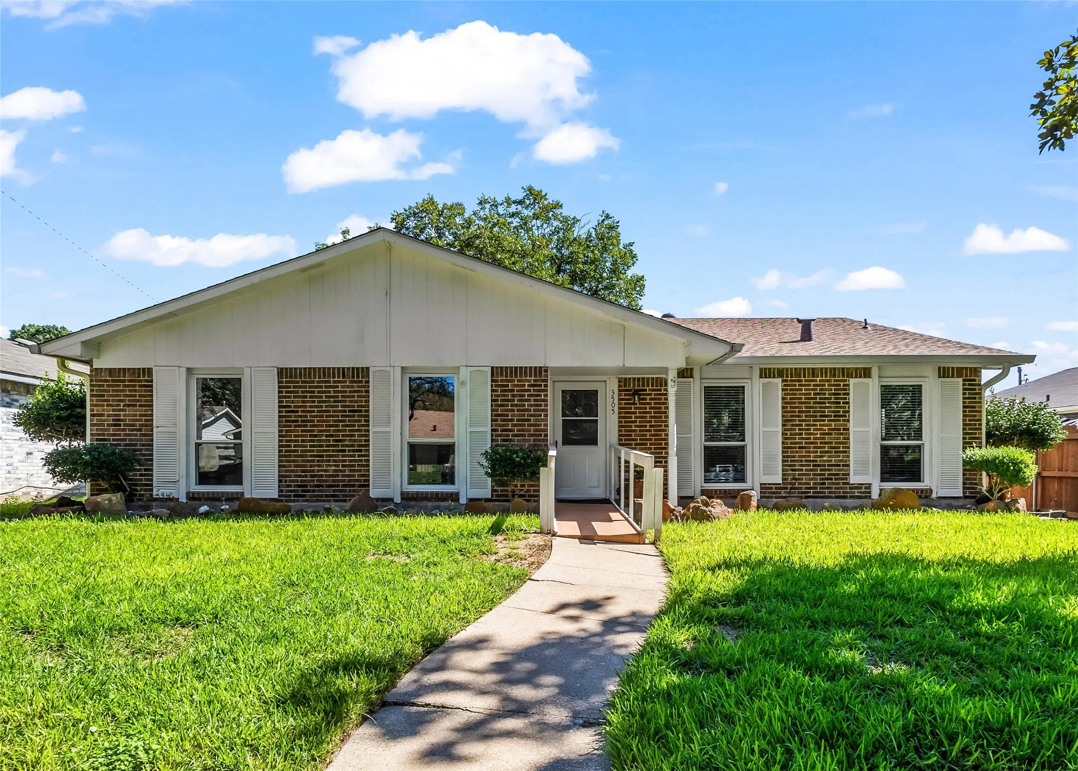 Single Family Residence For Sale