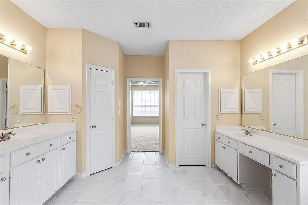 Single Family Residence For Rent in Collin County , 8025 Cavalier Drive, Plano, Texas 75024, 4 Bedroom, 3 Bathroom, 2 Garage spaces, 3,281 Sqft, built in 1995, mls#21391715, Real Estate Agent in Plano, Homes For Rent in Collin county, Homes For Rent in Plano, Realtor in Plano Texas, Real Estate Brokerage Independent Realty Texas, Luminita Cordes Realtor