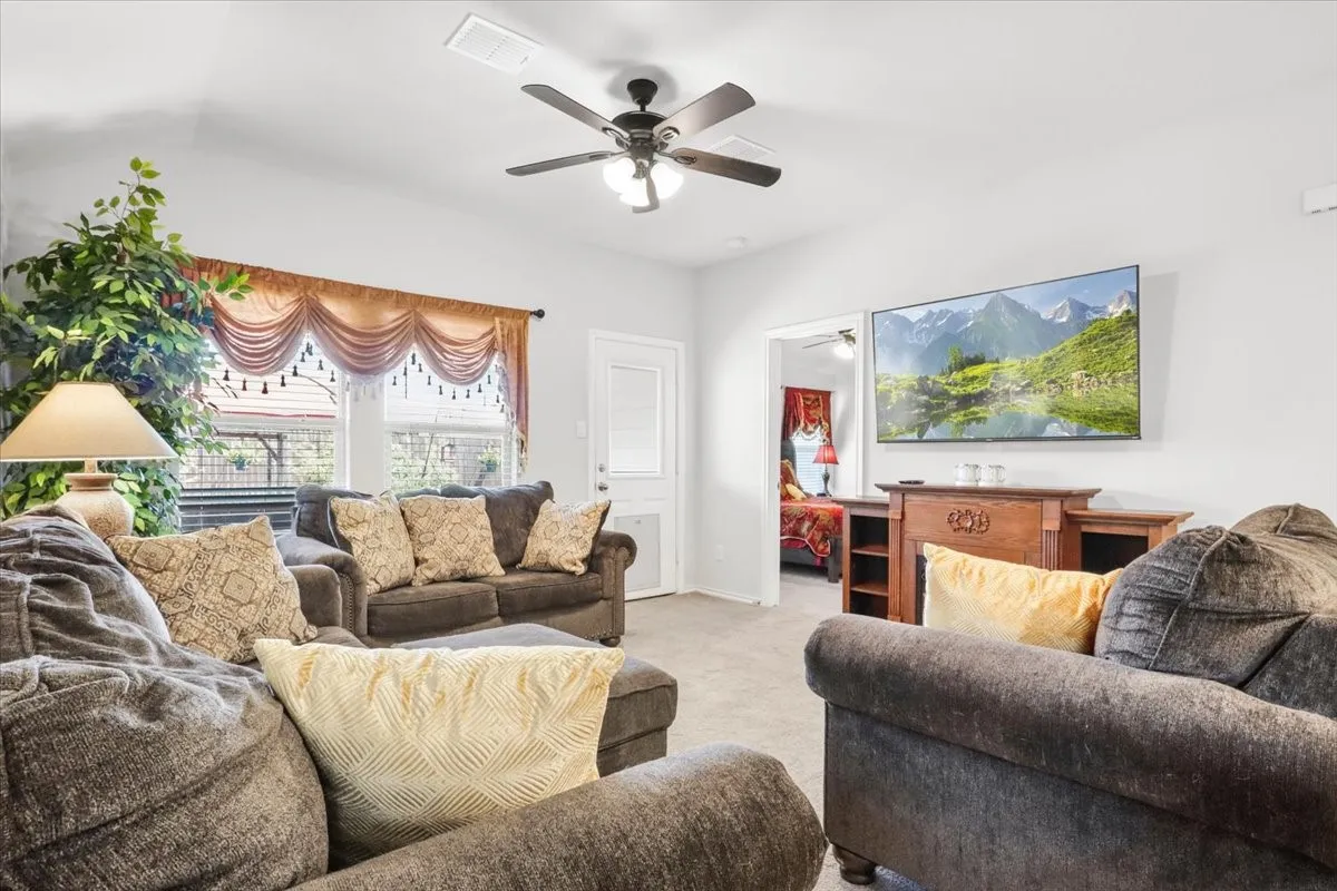 Single Family Residence For Rent in Wise County , 137 Running River Drive, Boyd, Texas 76023, 3 Bedroom, 2 Bathroom, 2 Garage spaces, 1,333 Sqft, built in 2023, mls#21392501, Real Estate Agent in Boyd, Homes For Rent in Wise county, Homes For Rent in Boyd, Realtor in Boyd Texas, Real Estate Brokerage Independent Realty Texas, Luminita Cordes Realtor