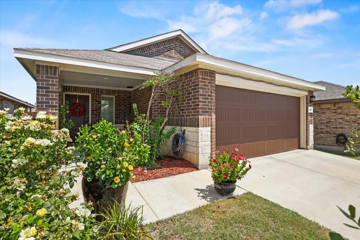 Single Family Residence For Rent in Wise County , 137 Running River Drive, Boyd, Texas 76023, 3 Bedroom, 2 Bathroom, 2 Garage spaces, 1,333 Sqft, built in 2023, mls#21392501, Real Estate Agent in Boyd, Homes For Rent in Wise county, Homes For Rent in Boyd, Realtor in Boyd Texas, Real Estate Brokerage Independent Realty Texas, Luminita Cordes Realtor