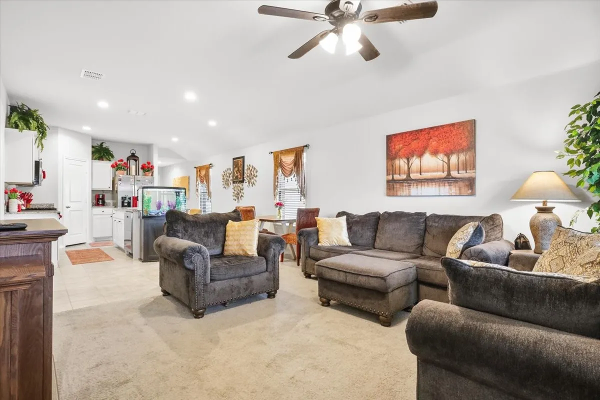 Single Family Residence For Rent in Wise County , 137 Running River Drive, Boyd, Texas 76023, 3 Bedroom, 2 Bathroom, 2 Garage spaces, 1,333 Sqft, built in 2023, mls#21392501, Real Estate Agent in Boyd, Homes For Rent in Wise county, Homes For Rent in Boyd, Realtor in Boyd Texas, Real Estate Brokerage Independent Realty Texas, Luminita Cordes Realtor