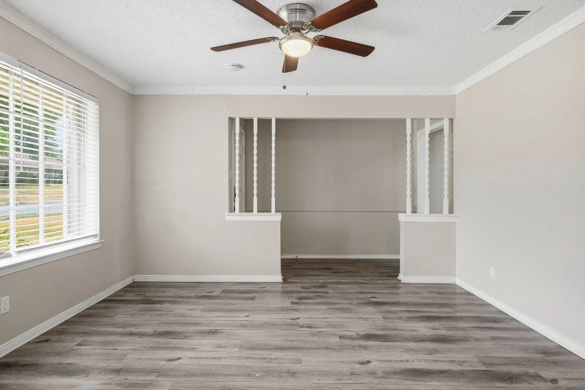 Single Family Residence For Sale in Dallas County , 316 Ray Avenue, De Soto, Texas 75115, 3 Bedroom, 2 Bathroom, 2 Garage spaces, 1,796 Sqft, built in 1969, mls#21392470, Real Estate Agent in De Soto, Homes For Sale in Dallas county, Homes For Sale in De Soto, Realtor in De Soto Texas, Real Estate Brokerage Independent Realty Texas, Luminita Cordes Realtor