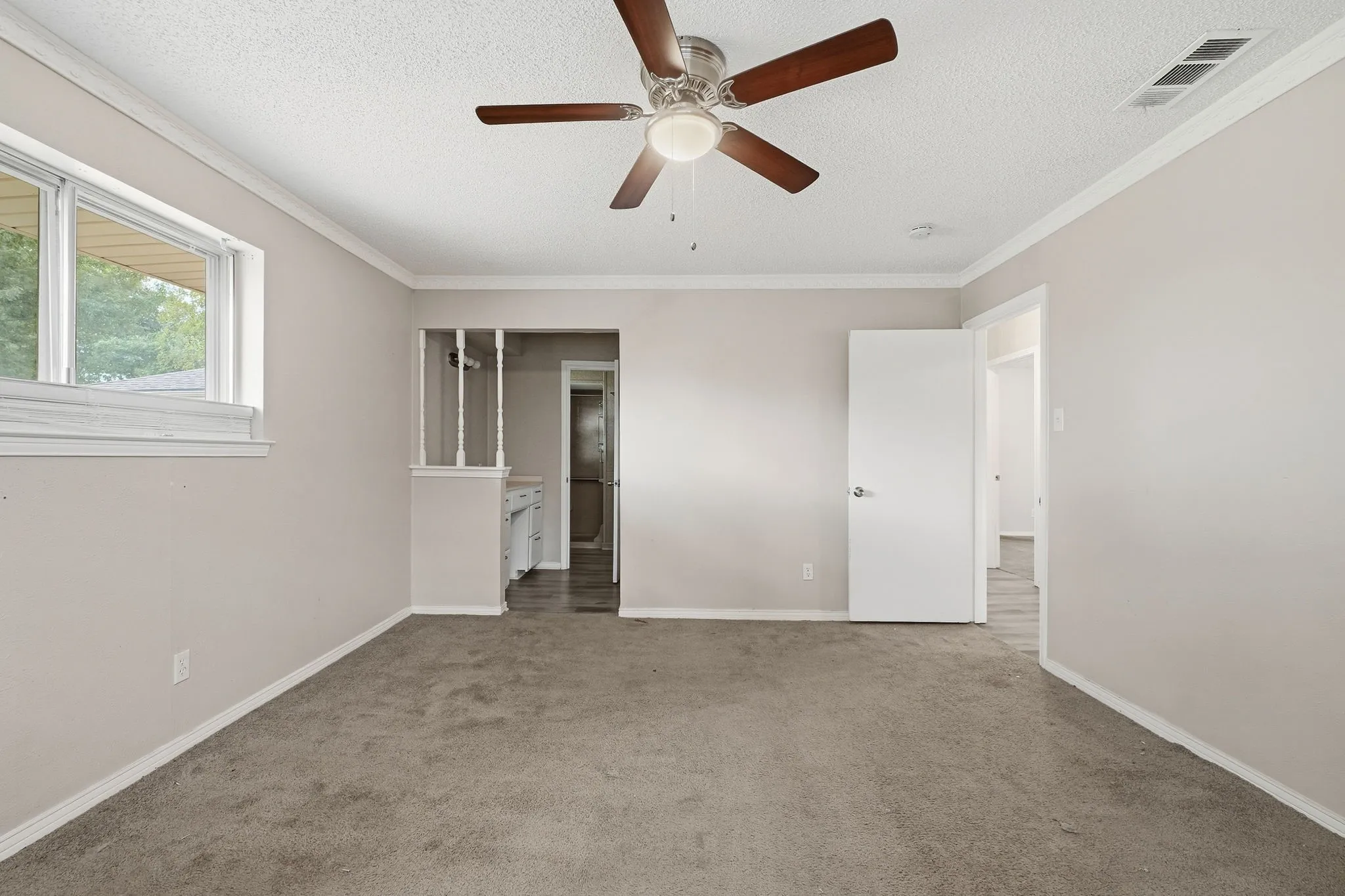 Single Family Residence For Sale in Dallas County , 316 Ray Avenue, De Soto, Texas 75115, 3 Bedroom, 2 Bathroom, 2 Garage spaces, 1,796 Sqft, built in 1969, mls#21392470, Real Estate Agent in De Soto, Homes For Sale in Dallas county, Homes For Sale in De Soto, Realtor in De Soto Texas, Real Estate Brokerage Independent Realty Texas, Luminita Cordes Realtor