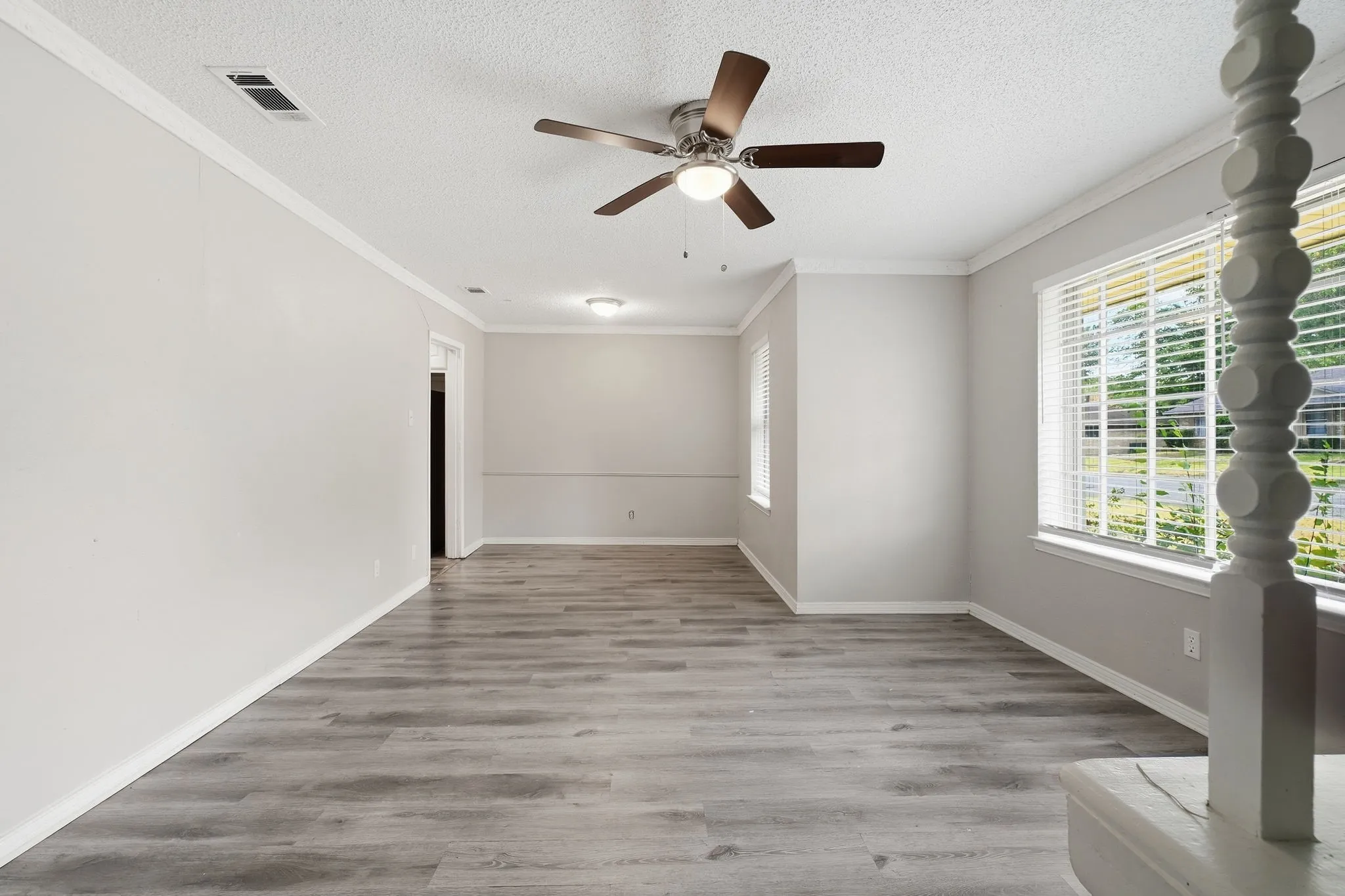 Single Family Residence For Sale in Dallas County , 316 Ray Avenue, De Soto, Texas 75115, 3 Bedroom, 2 Bathroom, 2 Garage spaces, 1,796 Sqft, built in 1969, mls#21392470, Real Estate Agent in De Soto, Homes For Sale in Dallas county, Homes For Sale in De Soto, Realtor in De Soto Texas, Real Estate Brokerage Independent Realty Texas, Luminita Cordes Realtor