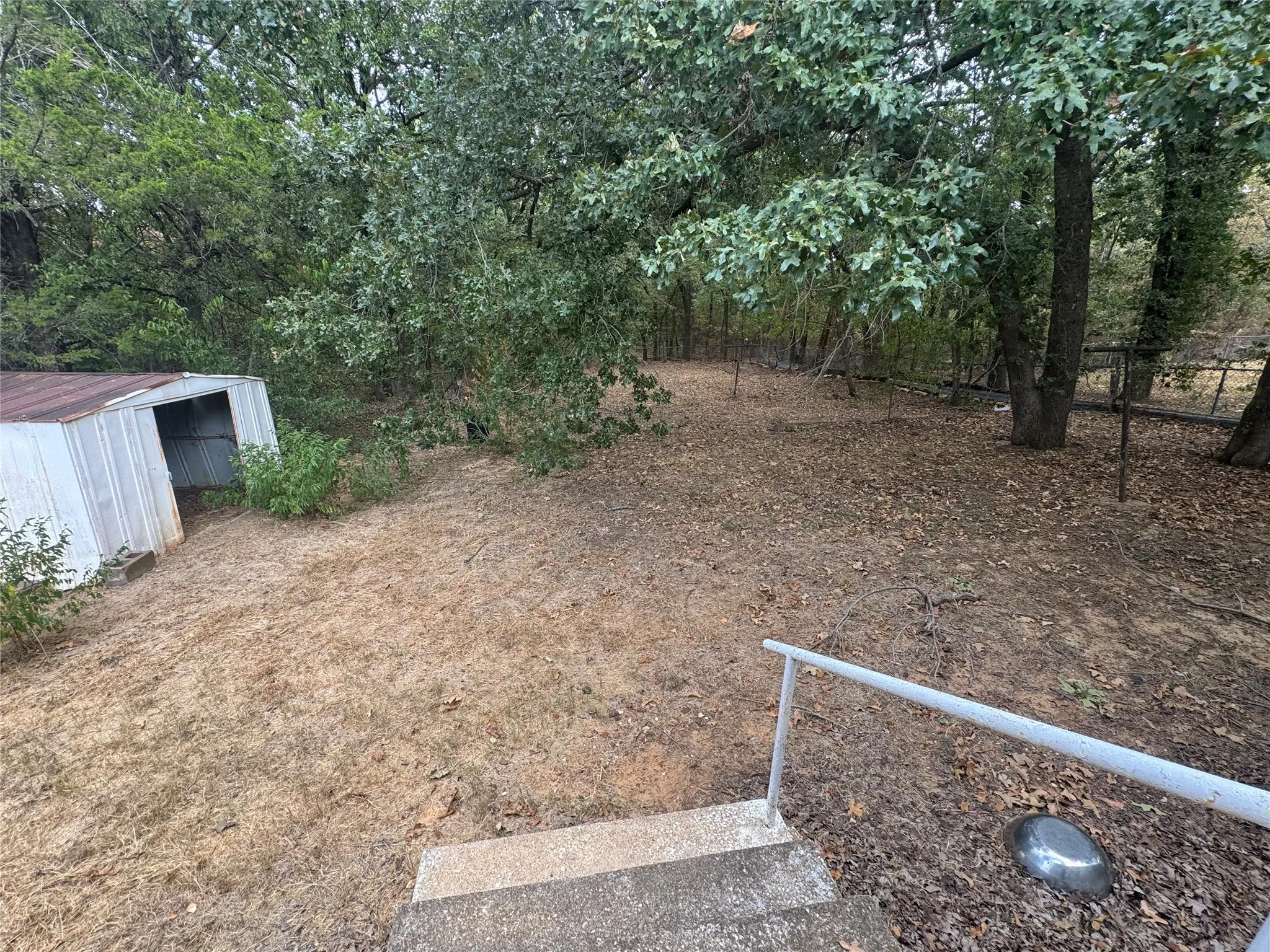 Single Family Residence For Sale in Grayson County , 1200 Park Drive, Denison, Texas 75020, 2 Bedroom, 1 Bathroom, 1 Garage spaces, 840 Sqft, built in 1960, mls#21392281, Real Estate Agent in Denison, Homes For Sale in Grayson county, Homes For Sale in Denison, Realtor in Denison Texas, Real Estate Brokerage Independent Realty Texas, Luminita Cordes Realtor