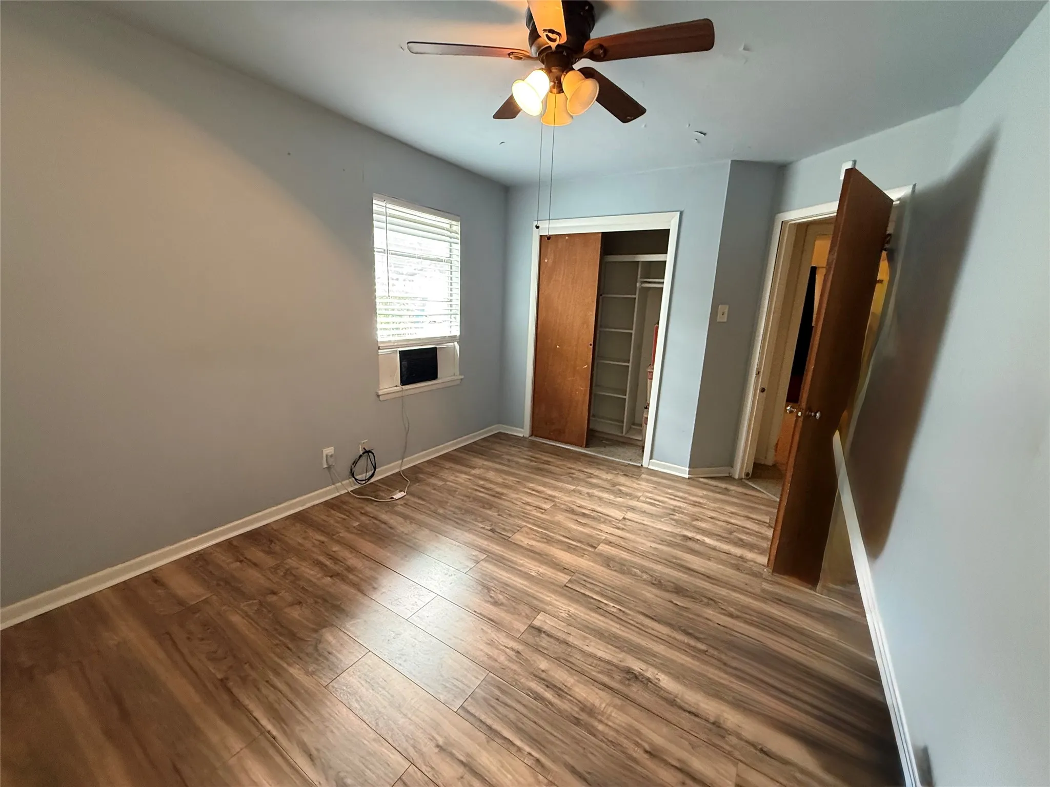Single Family Residence For Sale in Grayson County , 1200 Park Drive, Denison, Texas 75020, 2 Bedroom, 1 Bathroom, 1 Garage spaces, 840 Sqft, built in 1960, mls#21392281, Real Estate Agent in Denison, Homes For Sale in Grayson county, Homes For Sale in Denison, Realtor in Denison Texas, Real Estate Brokerage Independent Realty Texas, Luminita Cordes Realtor