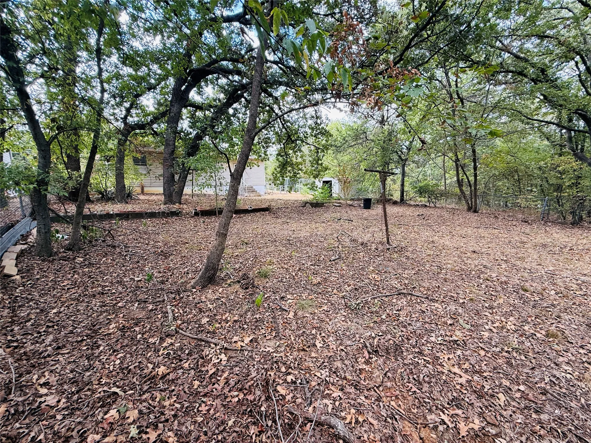 Single Family Residence For Sale in Grayson County , 1200 Park Drive, Denison, Texas 75020, 2 Bedroom, 1 Bathroom, 1 Garage spaces, 840 Sqft, built in 1960, mls#21392281, Real Estate Agent in Denison, Homes For Sale in Grayson county, Homes For Sale in Denison, Realtor in Denison Texas, Real Estate Brokerage Independent Realty Texas, Luminita Cordes Realtor