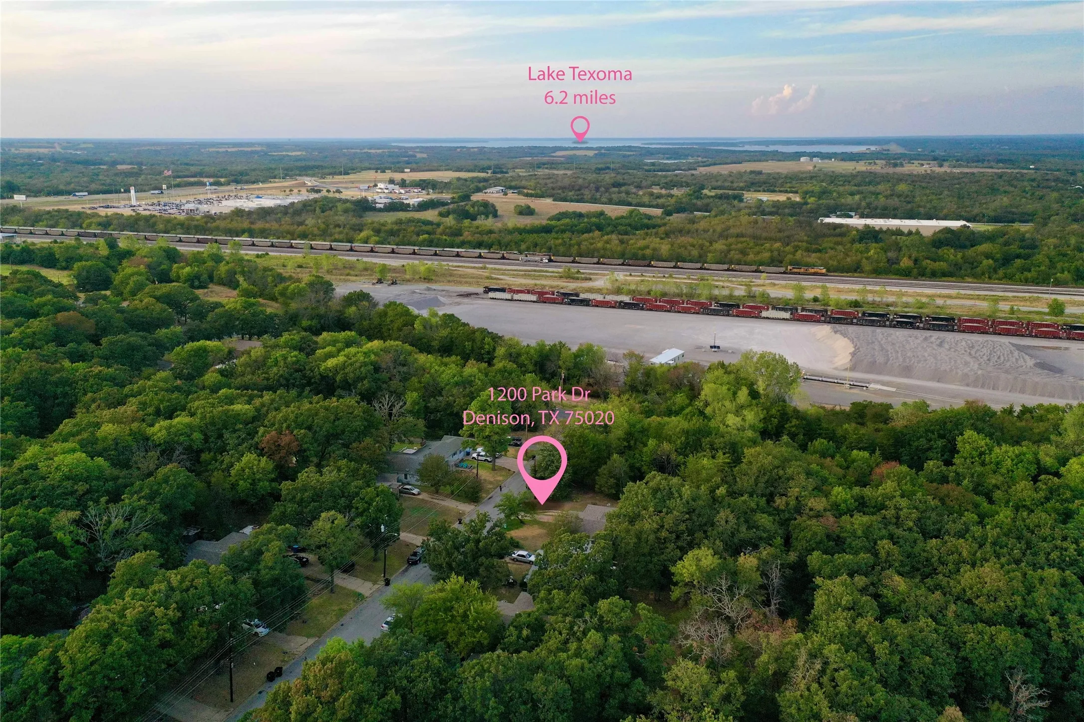 Single Family Residence For Sale in Grayson County , 1200 Park Drive, Denison, Texas 75020, 2 Bedroom, 1 Bathroom, 1 Garage spaces, 840 Sqft, built in 1960, mls#21392281, Real Estate Agent in Denison, Homes For Sale in Grayson county, Homes For Sale in Denison, Realtor in Denison Texas, Real Estate Brokerage Independent Realty Texas, Luminita Cordes Realtor