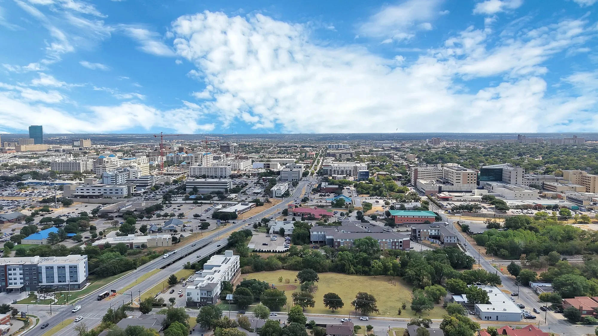 Single Family Residence For Rent in Tarrant County , 2305 W Rosedale Street S, Fort Worth, Texas 76110, 3 Bedroom, 2 Bathroom, 2 Garage spaces, 1,536 Sqft, built in 1919, mls#21392506, Real Estate Agent in Fort Worth, Homes For Rent in Tarrant county, Homes For Rent in Fort Worth, Realtor in Fort Worth Texas, Real Estate Brokerage Independent Realty Texas, Luminita Cordes Realtor