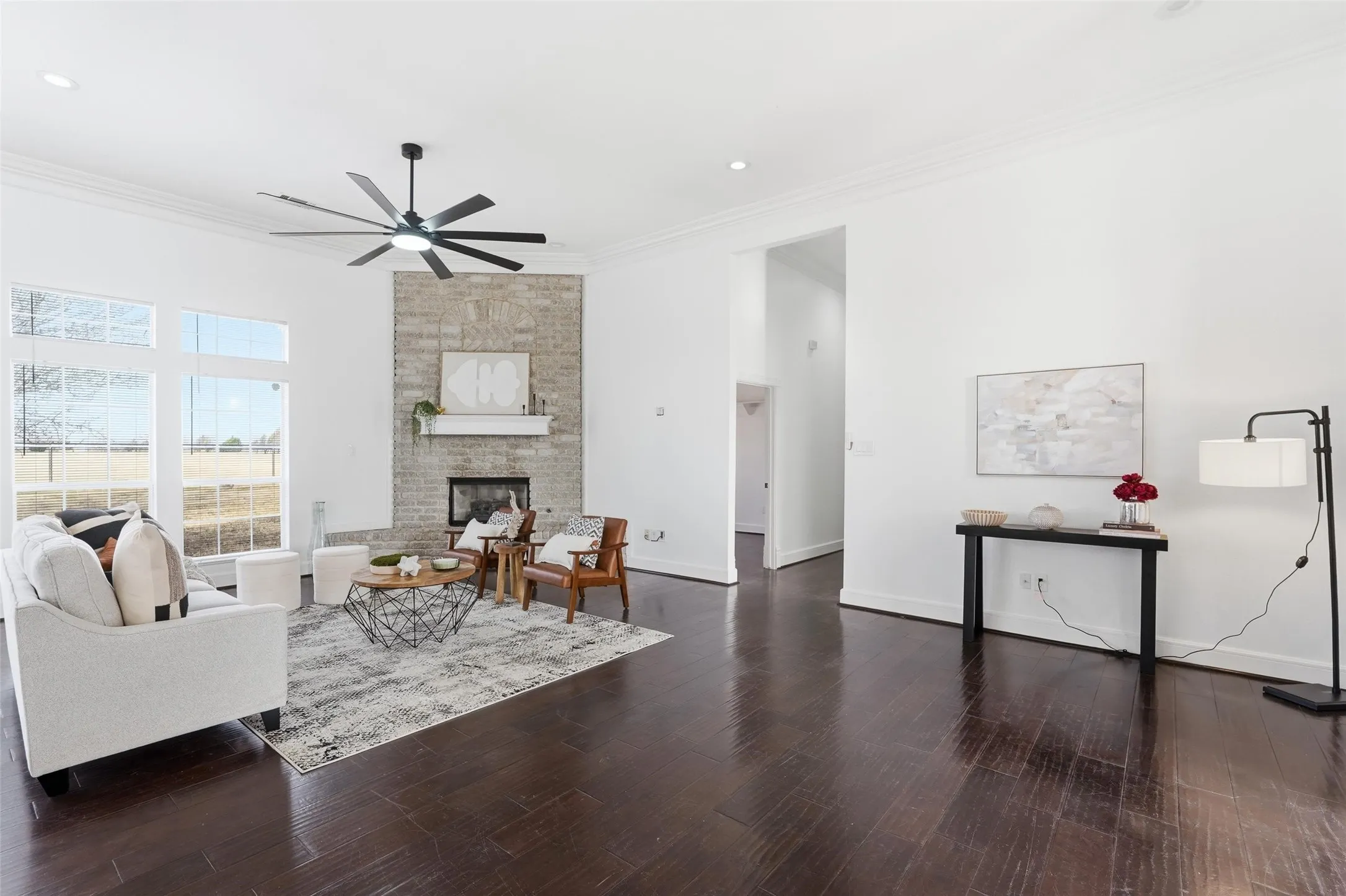 Single Family Residence For Rent in Kaufman County , 10840 Fm 1895, Kemp, Texas 75143, 3 Bedroom, 2 Bathroom, 2 Garage spaces, 2,122 Sqft, built in 2001, mls#21392507, Real Estate Agent in Kemp, Homes For Rent in Kaufman county, Homes For Rent in Kemp, Realtor in Kemp Texas, Real Estate Brokerage Independent Realty Texas, Luminita Cordes Realtor