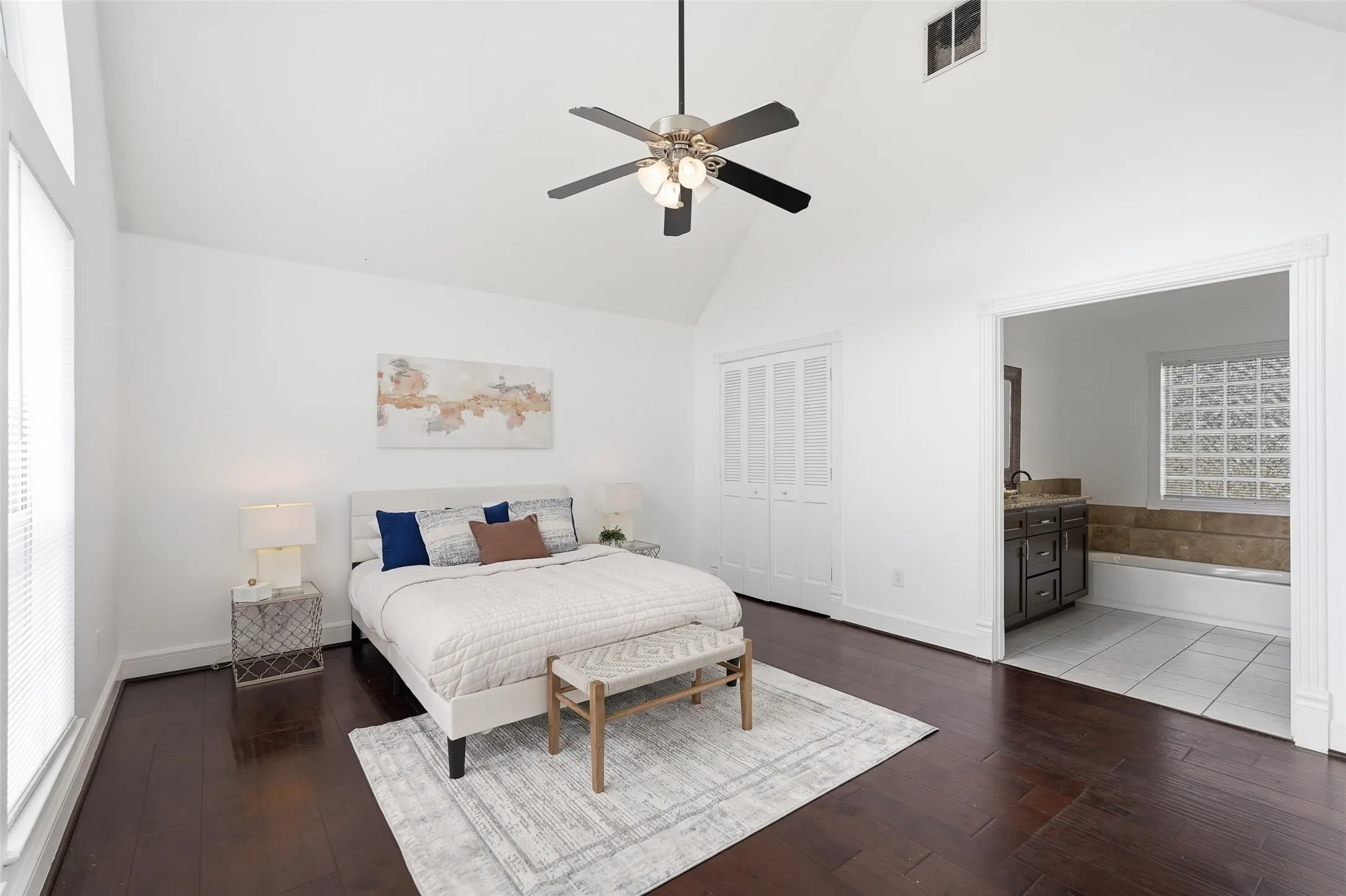 Single Family Residence For Rent in Kaufman County , 10840 Fm 1895, Kemp, Texas 75143, 3 Bedroom, 2 Bathroom, 2 Garage spaces, 2,122 Sqft, built in 2001, mls#21392507, Real Estate Agent in Kemp, Homes For Rent in Kaufman county, Homes For Rent in Kemp, Realtor in Kemp Texas, Real Estate Brokerage Independent Realty Texas, Luminita Cordes Realtor