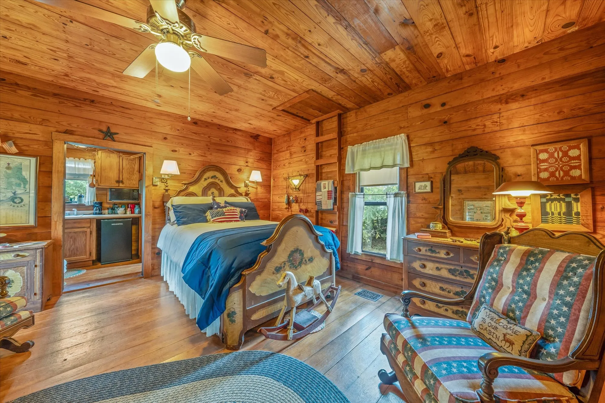 Single Family Residence For Sale in Van Zandt County , 2591 State Highway 64, Ben Wheeler, Texas 75754, 3 Bedroom, 3 Bathroom, Garage spaces, 3,692 Sqft, built in 1854, mls#21391986, Real Estate Agent in Ben Wheeler, Homes For Sale in Van Zandt county, Homes For Sale in Ben Wheeler, Realtor in Ben Wheeler Texas, Real Estate Brokerage Independent Realty Texas, Luminita Cordes Realtor