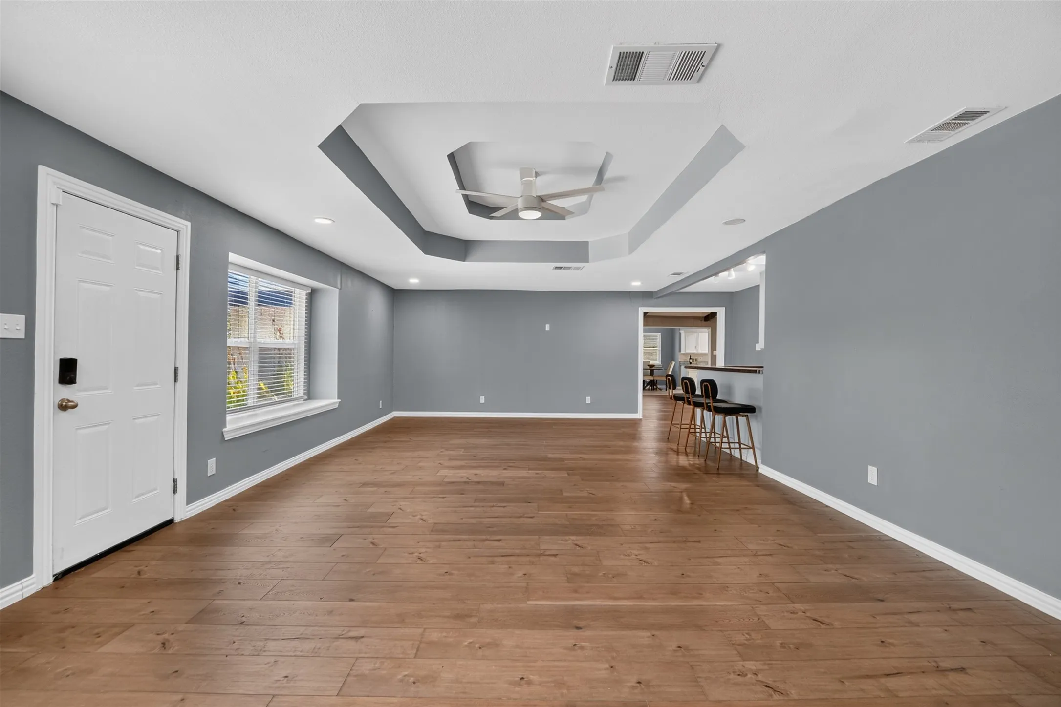 Single Family Residence For Sale in Dallas County , 4730 Chilton Drive, Dallas, Texas 75227, 3 Bedroom, 3 Bathroom, 2 Garage spaces, 2,013 Sqft, built in 1972, mls#21377754, Real Estate Agent in Dallas, Homes For Sale in Dallas county, Homes For Sale in Dallas, Realtor in Dallas Texas, Real Estate Brokerage Independent Realty Texas, Luminita Cordes Realtor