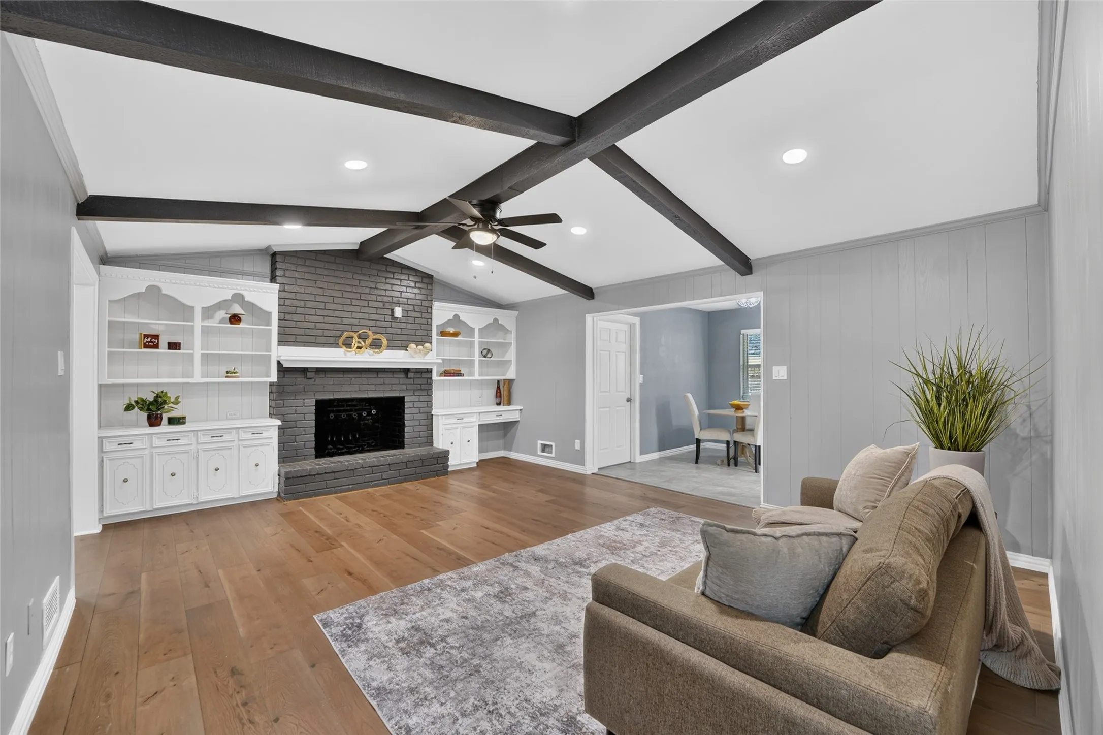 2nd Living Area