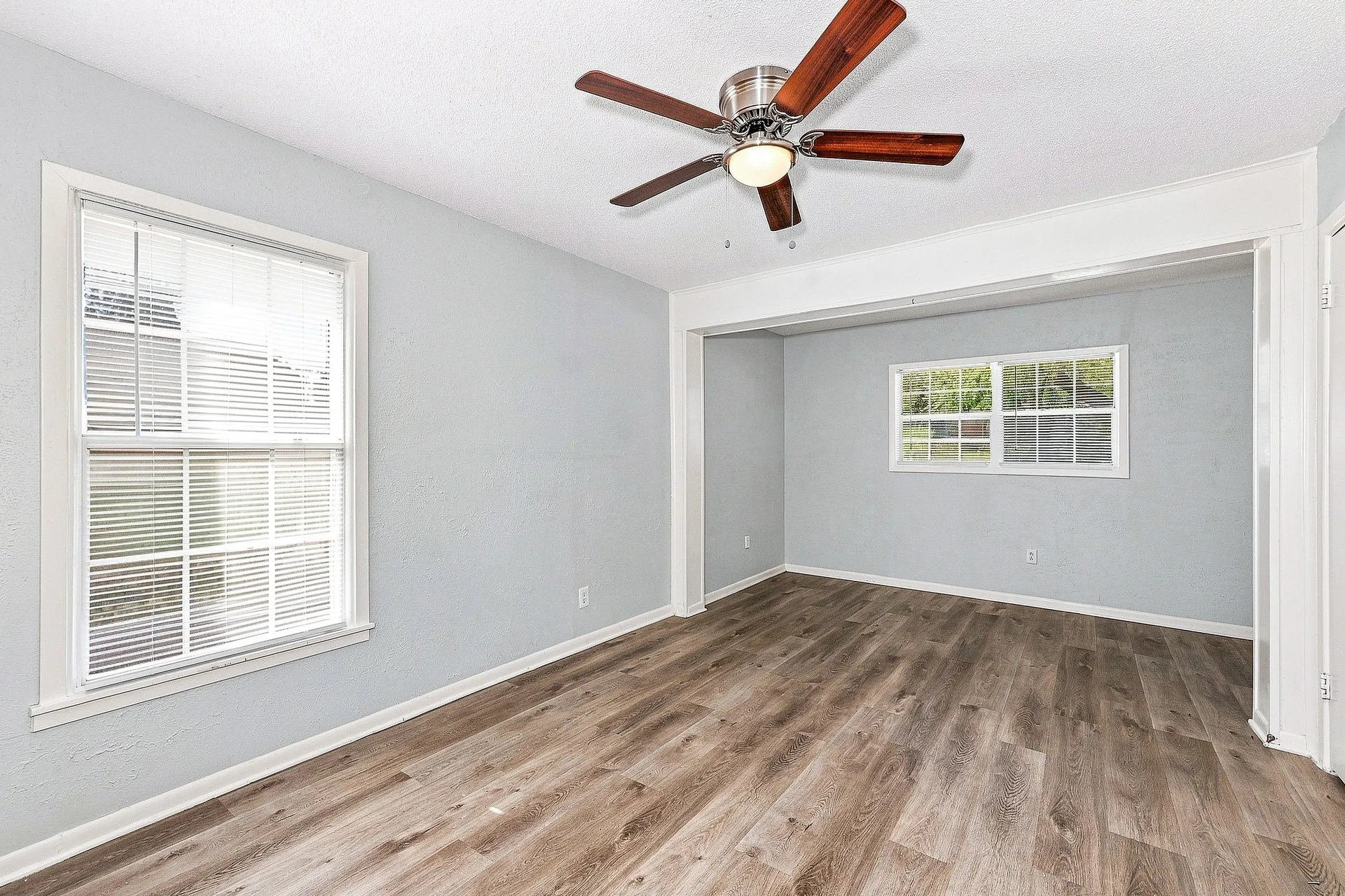 Single Family Residence For Rent in Tarrant County , 3800 Oscar Avenue, Fort Worth, Texas 76106, 3 Bedroom, 2 Bathroom, 1 Garage spaces, 1,673 Sqft, built in 1962, mls#21392509, Real Estate Agent in Fort Worth, Homes For Rent in Tarrant county, Homes For Rent in Fort Worth, Realtor in Fort Worth Texas, Real Estate Brokerage Independent Realty Texas, Luminita Cordes Realtor
