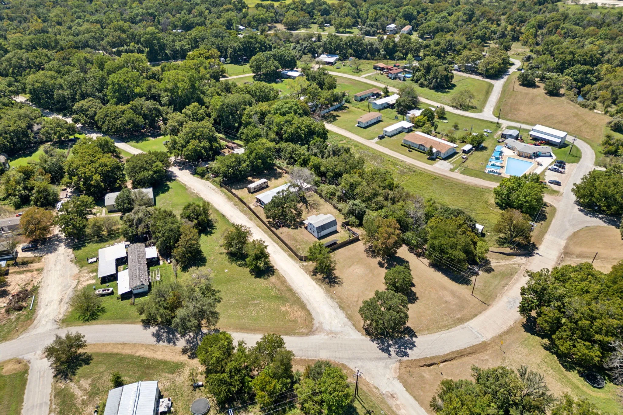 Mobile Home For Sale in Hood County , 5411 S Oklahoma Trail, Granbury, Texas 76048, 2 Bedroom, 1 Bathroom, Garage spaces, 840 Sqft, built in 2007, mls#21390937, Real Estate Agent in Granbury, Homes For Sale in Hood county, Homes For Sale in Granbury, Realtor in Granbury Texas, Real Estate Brokerage Independent Realty Texas, Luminita Cordes Realtor