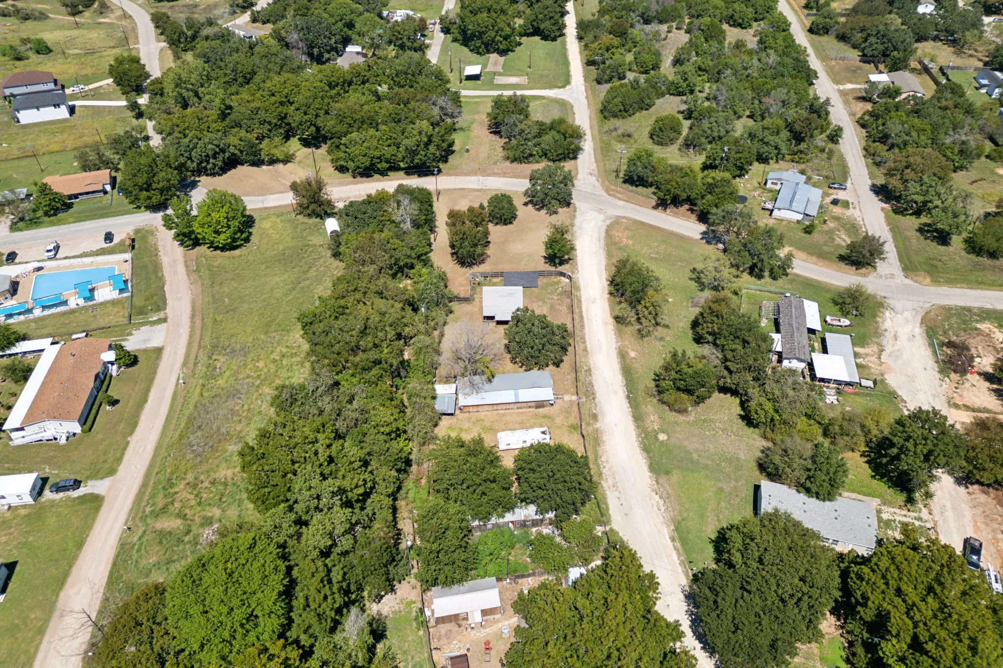 Mobile Home For Sale in Hood County , 5411 S Oklahoma Trail, Granbury, Texas 76048, 2 Bedroom, 1 Bathroom, Garage spaces, 840 Sqft, built in 2007, mls#21390937, Real Estate Agent in Granbury, Homes For Sale in Hood county, Homes For Sale in Granbury, Realtor in Granbury Texas, Real Estate Brokerage Independent Realty Texas, Luminita Cordes Realtor