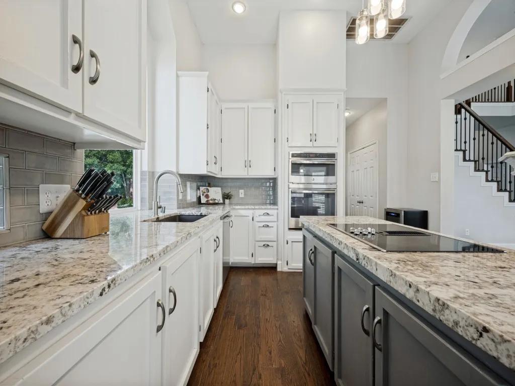 Single Family Residence For Sale in Denton County , 2829 Aberdeen Drive, Flower Mound, Texas 75022, 4 Bedroom, 3 Bathroom, 2 Garage spaces, 2,815 Sqft, built in 1993, mls#21391460, Real Estate Agent in Flower Mound, Homes For Sale in Denton county, Homes For Sale in Flower Mound, Realtor in Flower Mound Texas, Real Estate Brokerage Independent Realty Texas, Luminita Cordes Realtor