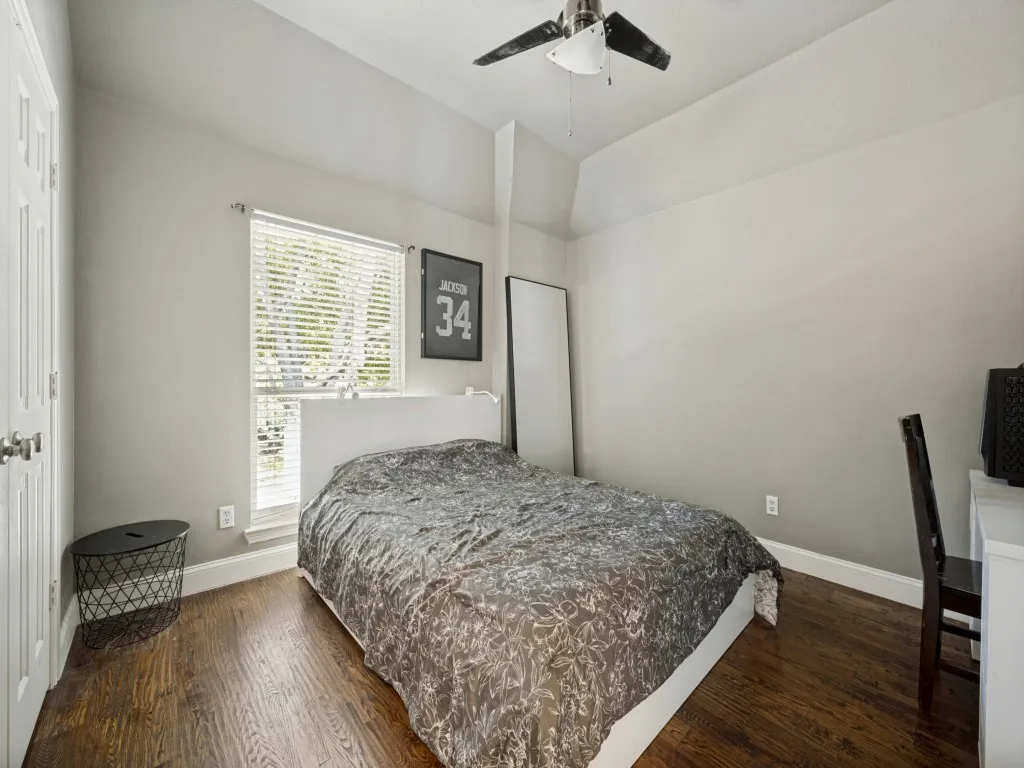 Single Family Residence For Sale in Denton County , 2829 Aberdeen Drive, Flower Mound, Texas 75022, 4 Bedroom, 3 Bathroom, 2 Garage spaces, 2,815 Sqft, built in 1993, mls#21391460, Real Estate Agent in Flower Mound, Homes For Sale in Denton county, Homes For Sale in Flower Mound, Realtor in Flower Mound Texas, Real Estate Brokerage Independent Realty Texas, Luminita Cordes Realtor