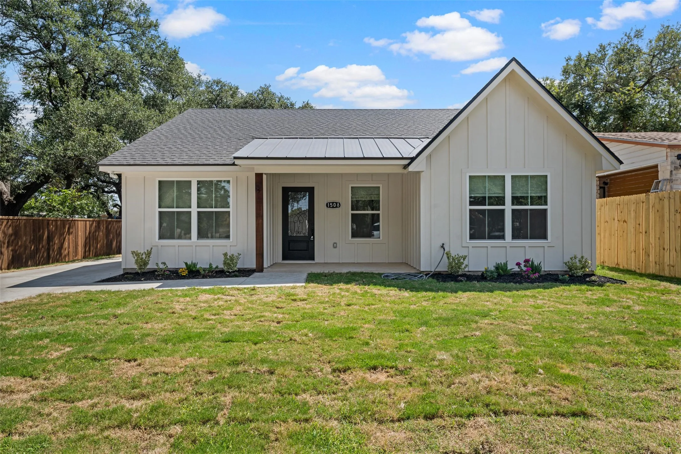 Single Family Residence For Sale in Mc Lennan County , 1508 Wilson Avenue, Waco, Texas 76708, 3 Bedroom, 2 Bathroom, Garage spaces, 1,414 Sqft, built in 2026, mls#21392433, Real Estate Agent in Waco, Homes For Sale in Mc Lennan county, Homes For Sale in Waco, Realtor in Waco Texas, Real Estate Brokerage Independent Realty Texas, Luminita Cordes Realtor