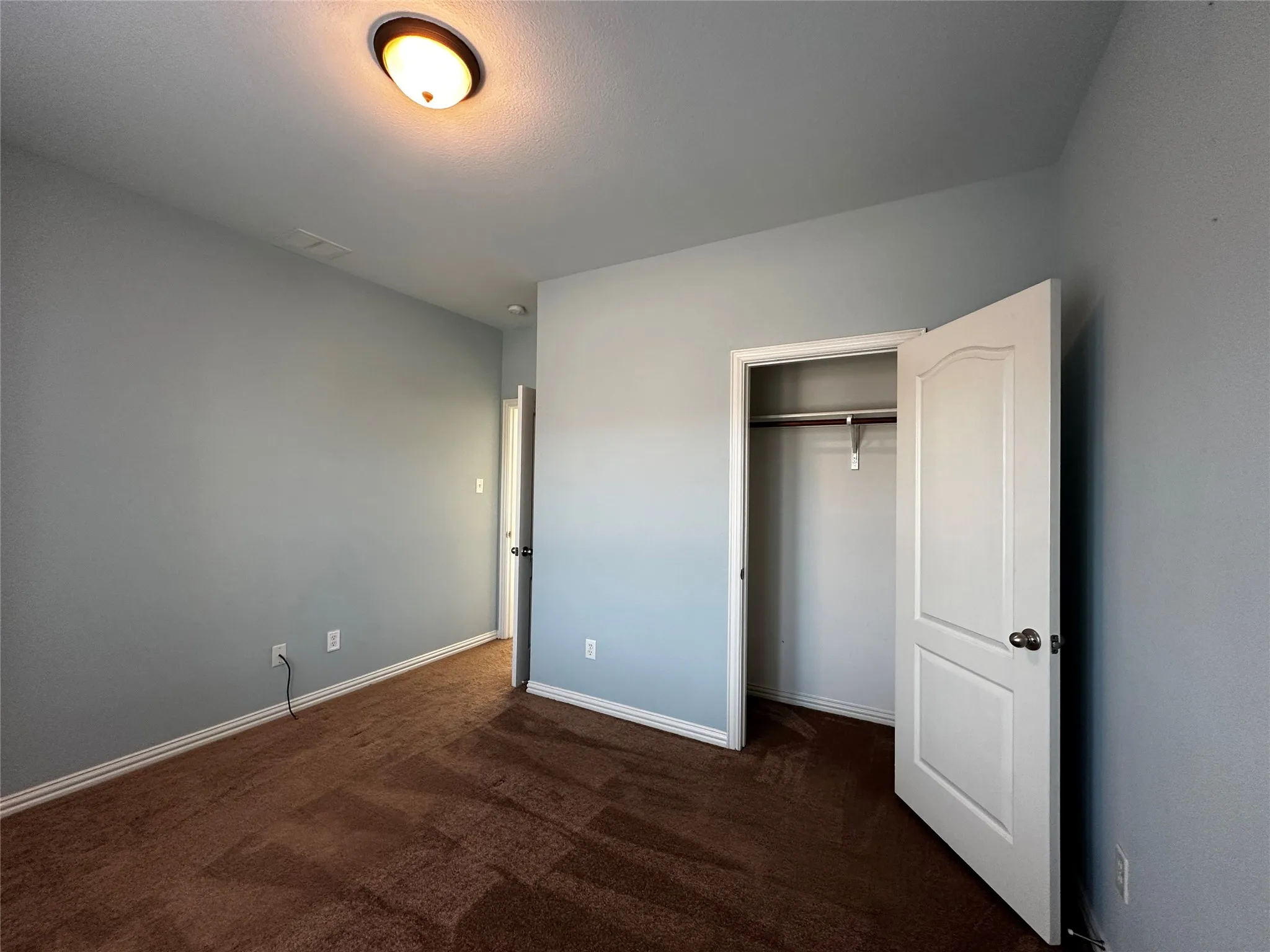 Townhouse For Sale in Dallas County , 3821 Marcillia Circle, Irving, Texas 75038, 2 Bedroom, 3 Bathroom, 2 Garage spaces, 1,565 Sqft, built in 2009, mls#21392520, Real Estate Agent in Irving, Homes For Sale in Dallas county, Homes For Sale in Irving, Realtor in Irving Texas, Real Estate Brokerage Independent Realty Texas, Luminita Cordes Realtor