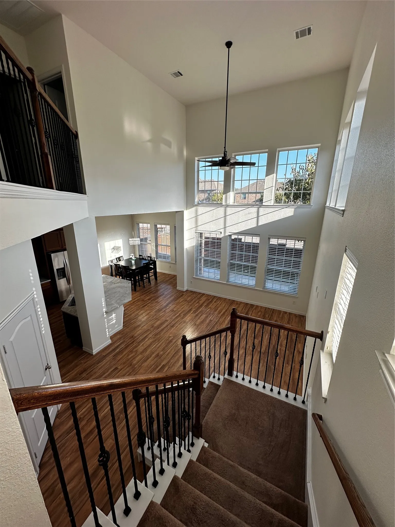 Townhouse For Sale in Dallas County , 3821 Marcillia Circle, Irving, Texas 75038, 2 Bedroom, 3 Bathroom, 2 Garage spaces, 1,565 Sqft, built in 2009, mls#21392520, Real Estate Agent in Irving, Homes For Sale in Dallas county, Homes For Sale in Irving, Realtor in Irving Texas, Real Estate Brokerage Independent Realty Texas, Luminita Cordes Realtor