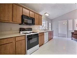 Single Family Residence For Rent in Denton County , 2110 Hearthstone Drive, Carrollton, Texas 75010, 4 Bedroom, 2 Bathroom, 2 Garage spaces, 1,909 Sqft, built in 1988, mls#21392514, Real Estate Agent in Carrollton, Homes For Rent in Denton county, Homes For Rent in Carrollton, Realtor in Carrollton Texas, Real Estate Brokerage Independent Realty Texas, Luminita Cordes Realtor