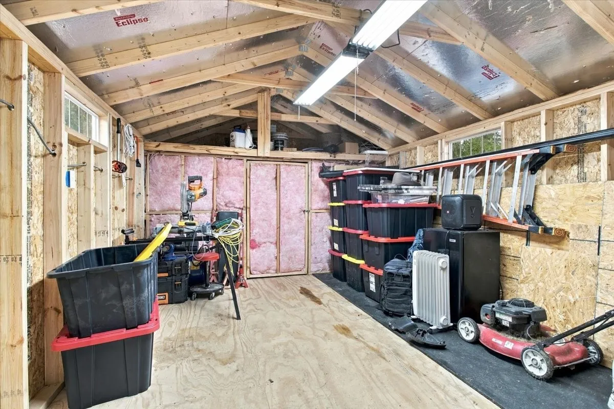 Single Family Residence For Sale in Fannin County , 505 N White Oak, Dodd City, Texas 75438, 3 Bedroom, 2 Bathroom, Garage spaces, 1,428 Sqft, built in 2022, mls#21390987, Real Estate Agent in Dodd City, Homes For Sale in Fannin county, Homes For Sale in Dodd City, Realtor in Dodd City Texas, Real Estate Brokerage Independent Realty Texas, Luminita Cordes Realtor