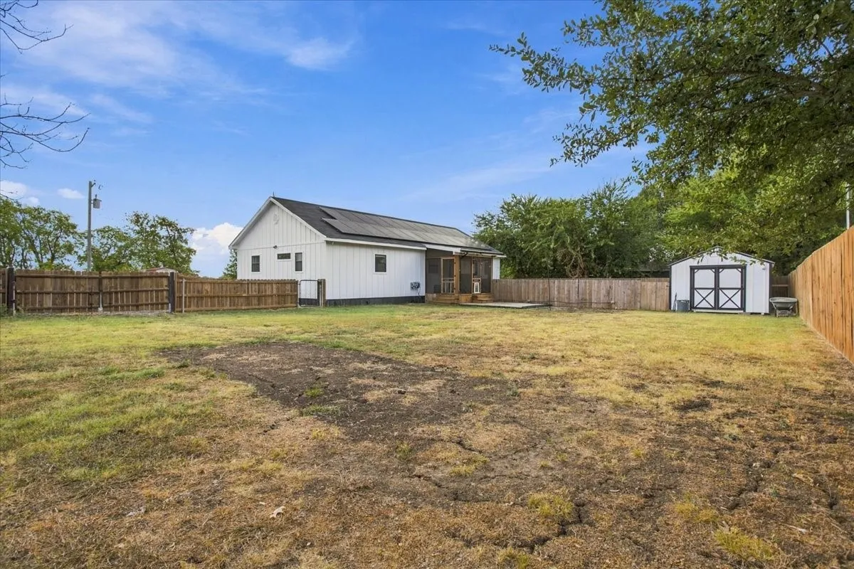 Single Family Residence For Sale in Fannin County , 505 N White Oak, Dodd City, Texas 75438, 3 Bedroom, 2 Bathroom, Garage spaces, 1,428 Sqft, built in 2022, mls#21390987, Real Estate Agent in Dodd City, Homes For Sale in Fannin county, Homes For Sale in Dodd City, Realtor in Dodd City Texas, Real Estate Brokerage Independent Realty Texas, Luminita Cordes Realtor