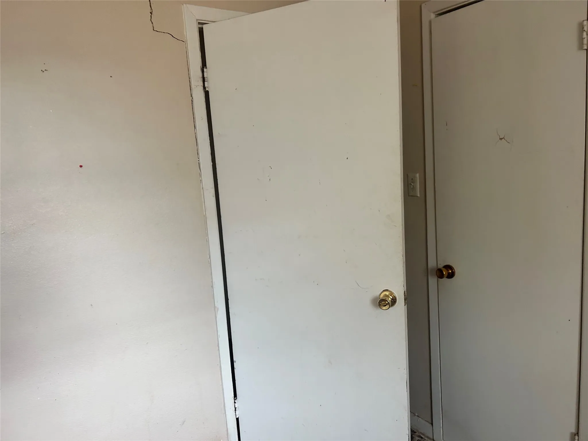 Single Family Residence For Sale in Brown County , 508 Parkway Drive, Brownwood, Texas 76801, 3 Bedroom, 1 Bathroom, Garage spaces, 1,446 Sqft, built in 0, mls#21392033, Real Estate Agent in Brownwood, Homes For Sale in Brown county, Homes For Sale in Brownwood, Realtor in Brownwood Texas, Real Estate Brokerage Independent Realty Texas, Luminita Cordes Realtor
