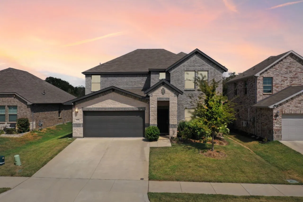 Single Family Residence For Sale