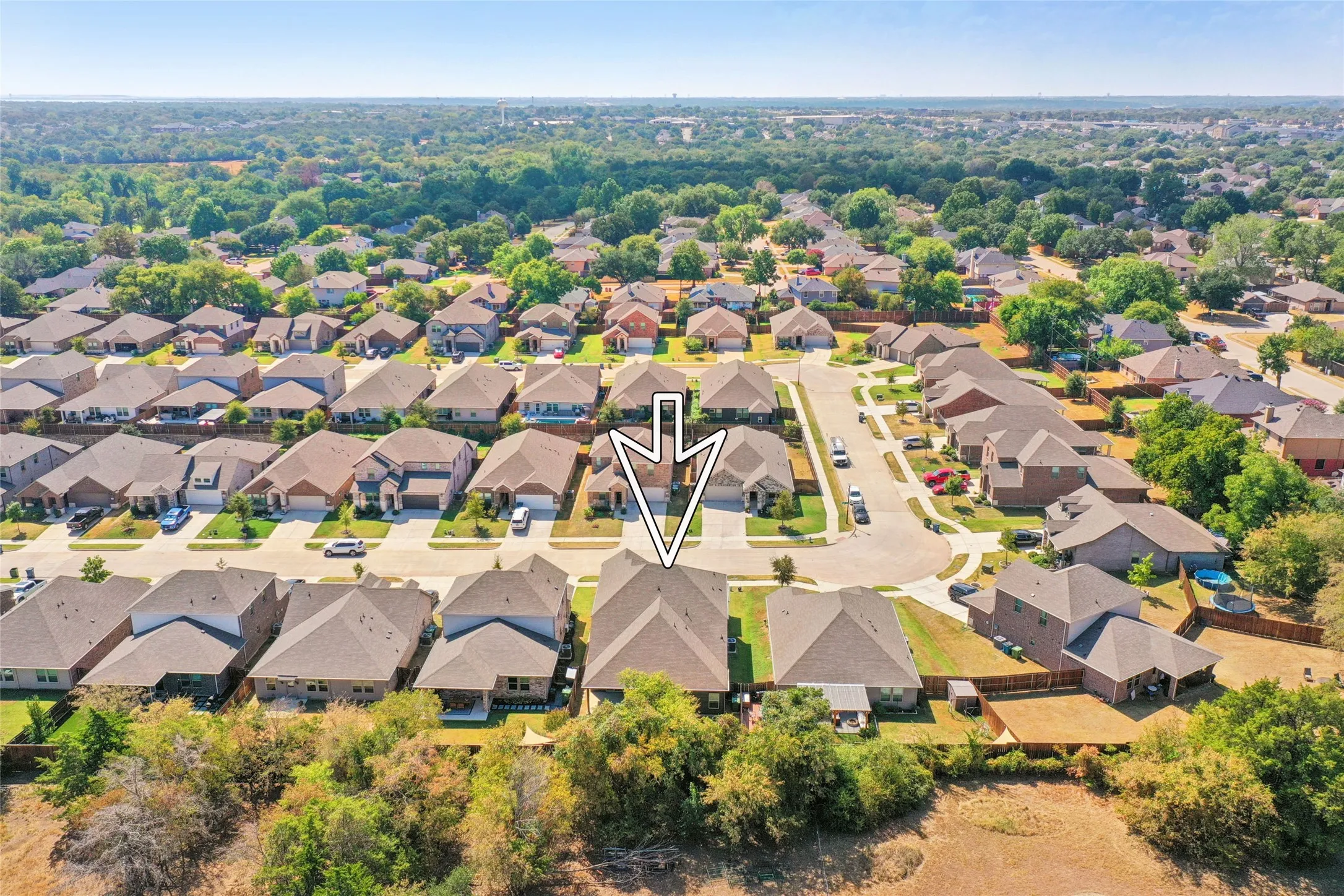 Single Family Residence For Sale in Denton County , 233 Luna Lane, Lake Dallas, Texas 75065, 4 Bedroom, 4 Bathroom, 2 Garage spaces, 3,114 Sqft, built in 2022, mls#21391517, Real Estate Agent in Lake Dallas, Homes For Sale in Denton county, Homes For Sale in Lake Dallas, Realtor in Lake Dallas Texas, Real Estate Brokerage Independent Realty Texas, Luminita Cordes Realtor